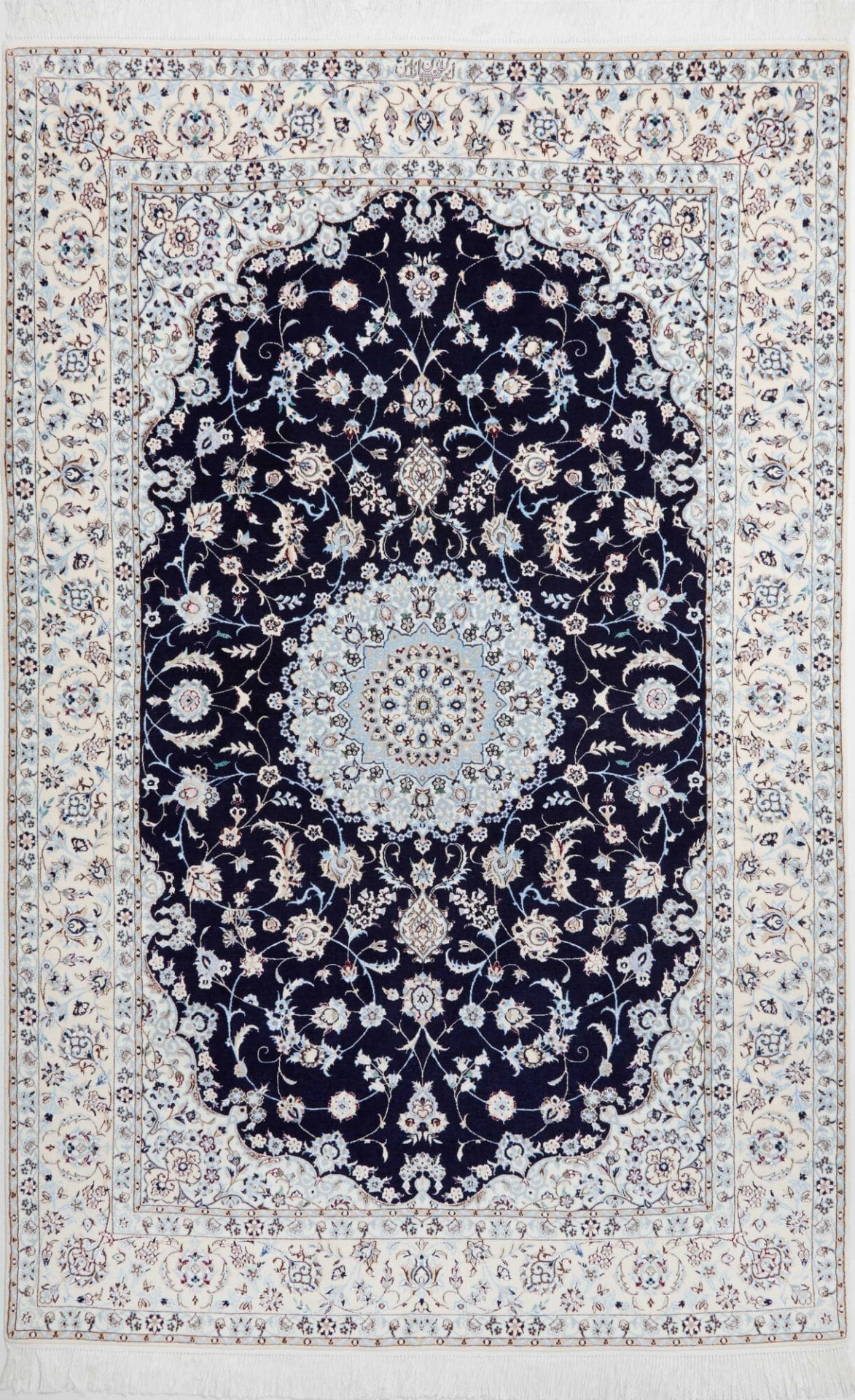Nain Persian Rug 156 × 240 cm in Wool, hand-knotted