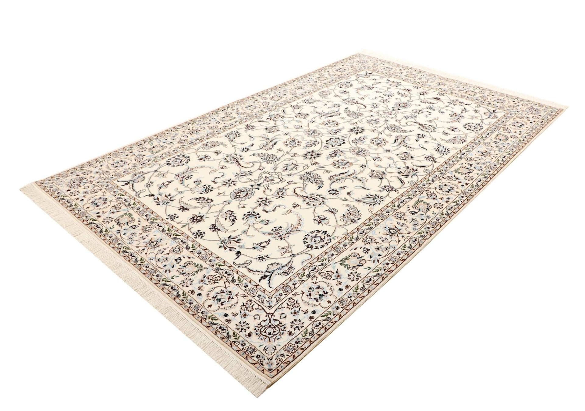 Alternative view of Nain Persian Rug 163 × 255 cm in Wool, hand-knotted