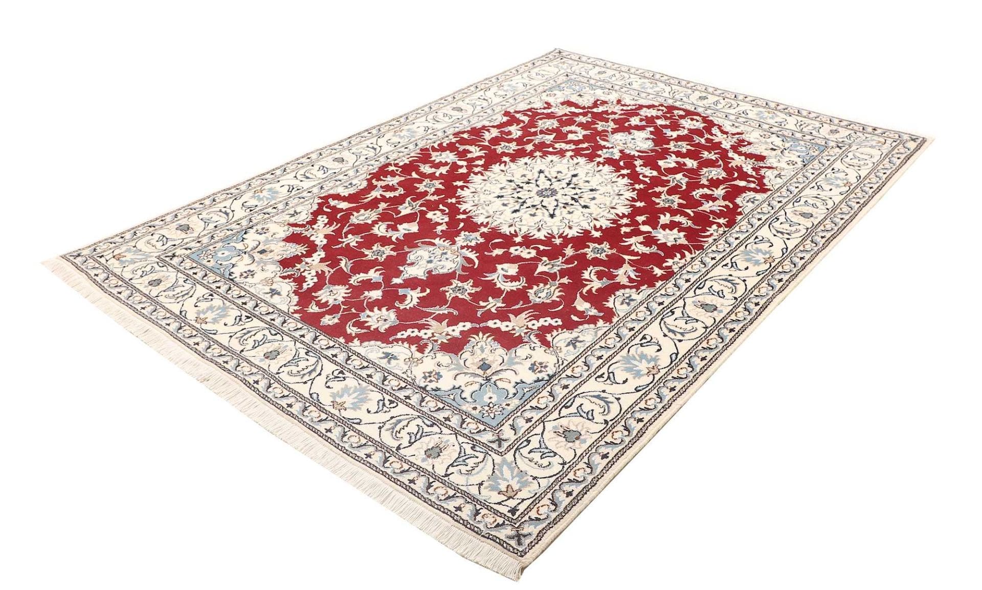 Alternative view of Nain Persian Rug 173 × 235 cm in Wool, hand-knotted