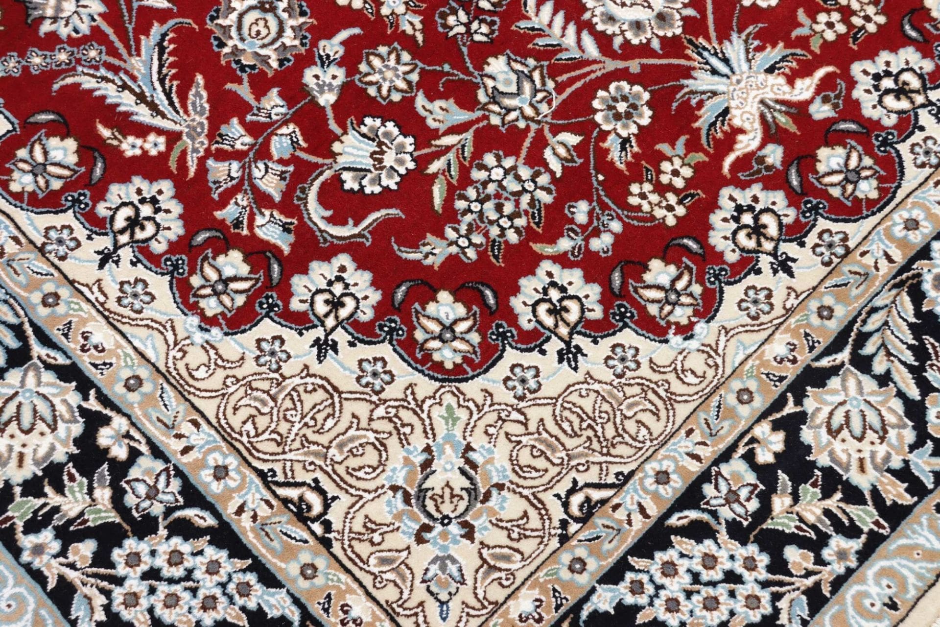 Hand-Knotted Nain Persian Rug, 150 × 246 cm, Wool - Image 6