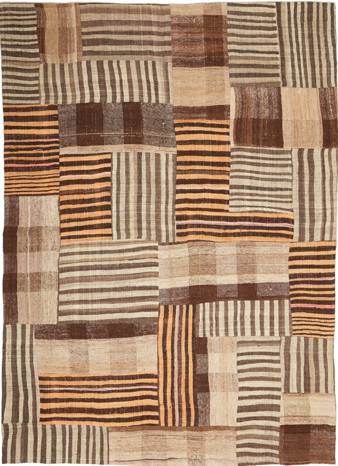 Persian Rug 177 × 240 cm in Wool, hand-knotted