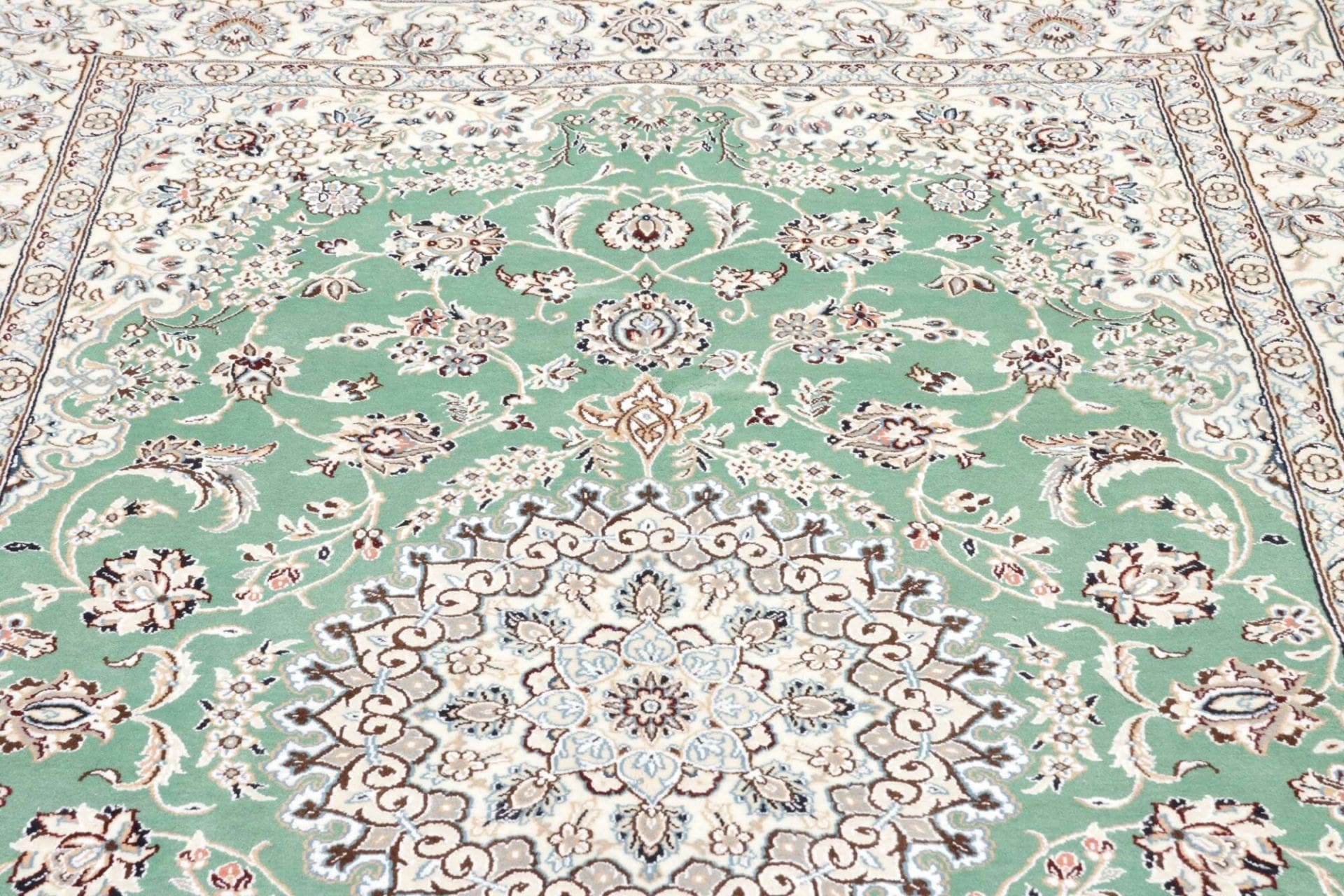 Hand-Knotted Nain Persian Rug, 158 × 247 cm, Wool - Image 8