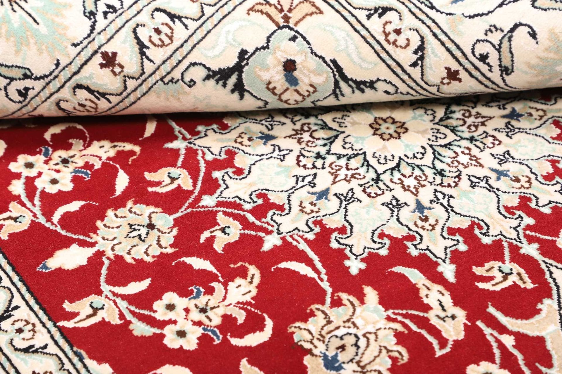 Wool Nain Persian Rug 148 × 220 cm, hand-knotted - Image 10