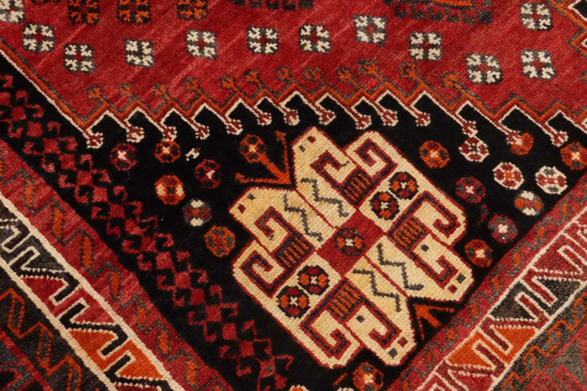 Qashqai Persian Rug 163 × 260 cm in Wool, hand-knotted - Image 6