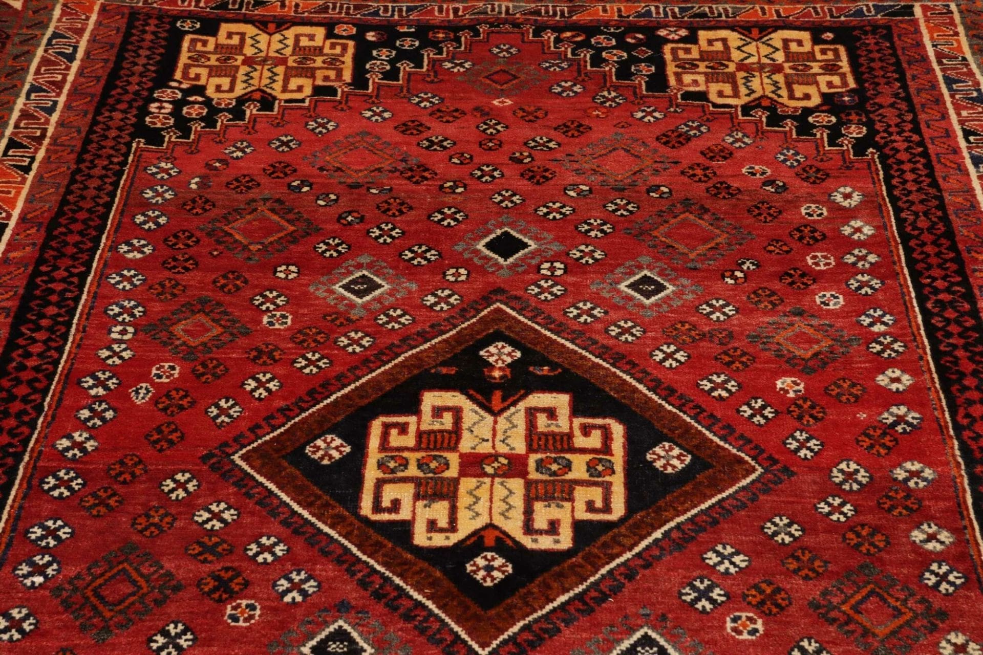 Qashqai Persian Rug 163 × 260 cm in Wool, hand-knotted - Image 8