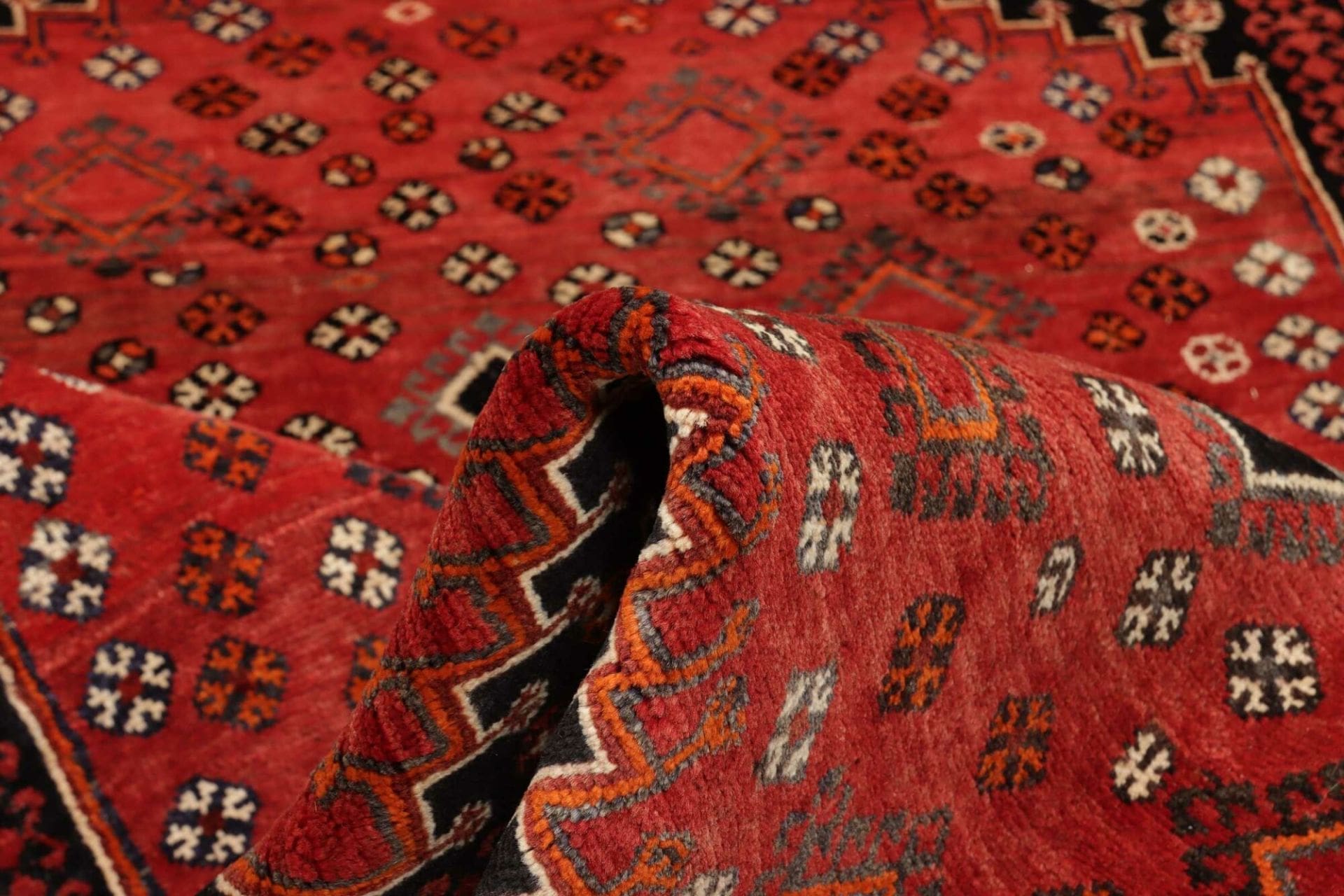 Qashqai Persian Rug 163 × 260 cm in Wool, hand-knotted - Image 9