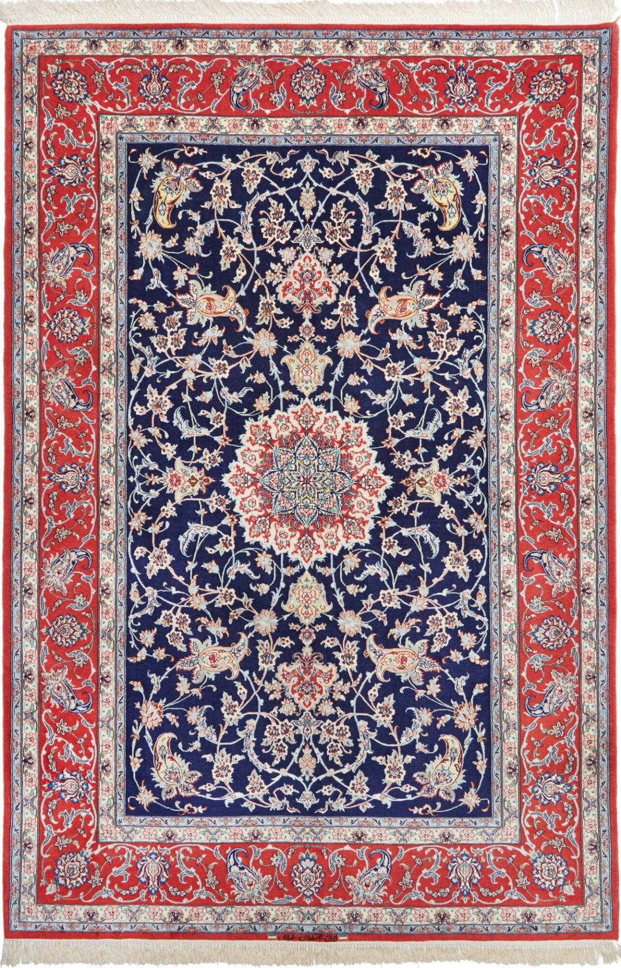 Wool Isfahan Persian Rug 160 × 232 cm, hand-knotted