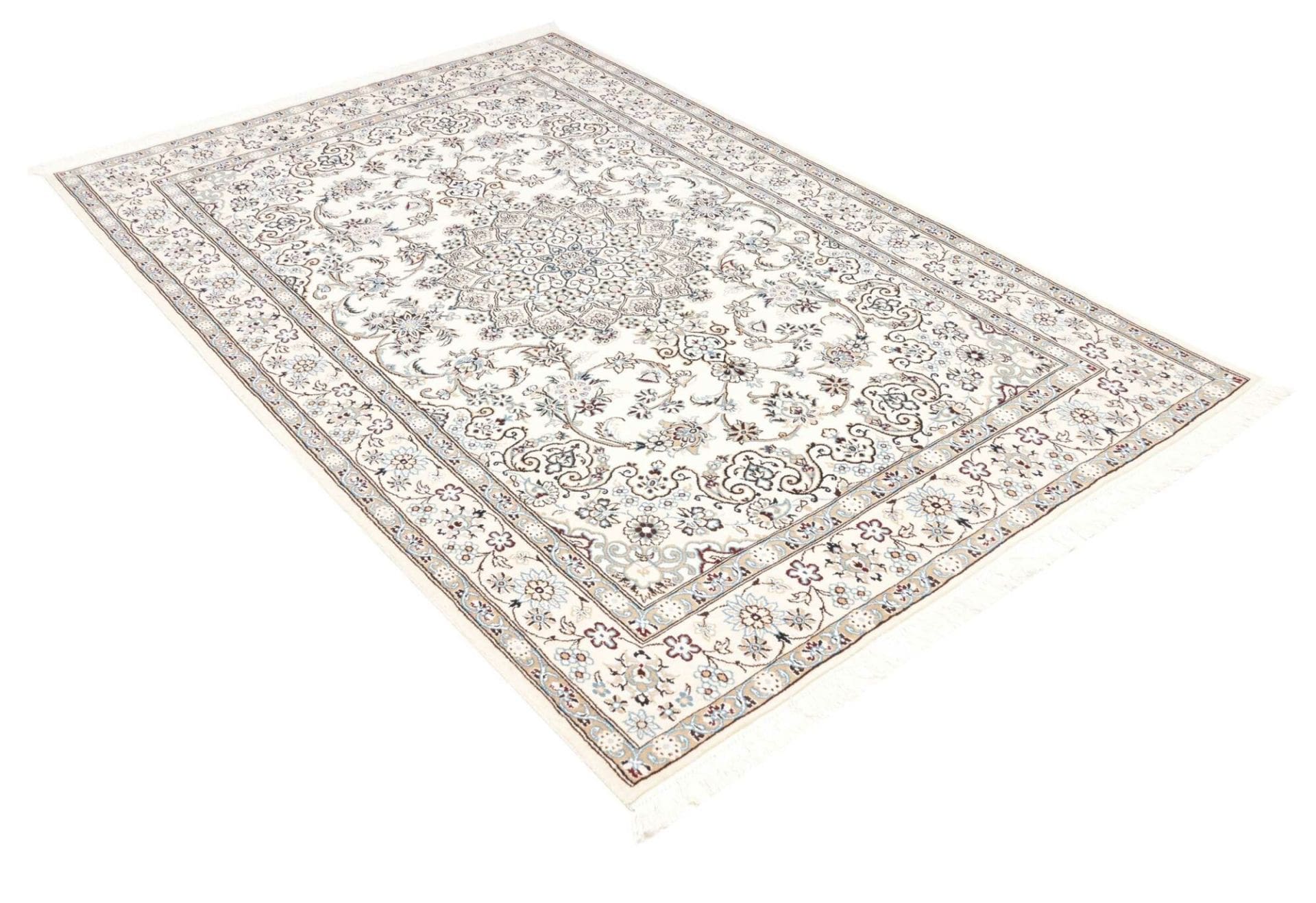 Wool Nain Persian Rug 148 × 222 cm, hand-knotted - Image 3