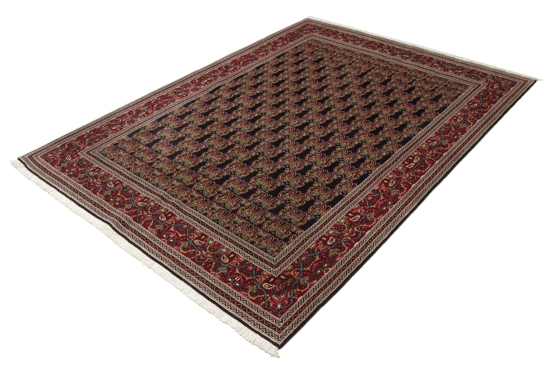 Alternative view of Tabriz Persian Rug 161 × 211 cm in Wool, hand-knotted