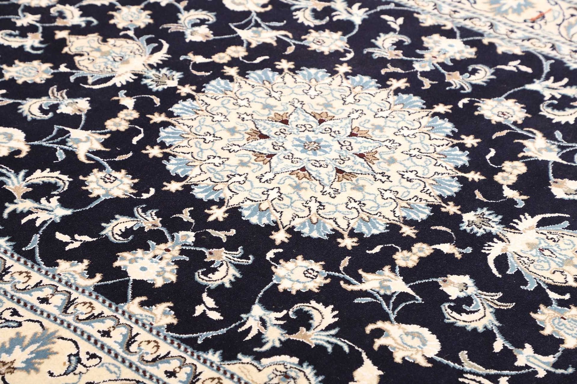 Wool Nain Persian Rug 175 × 250 cm, hand-knotted - Image 7