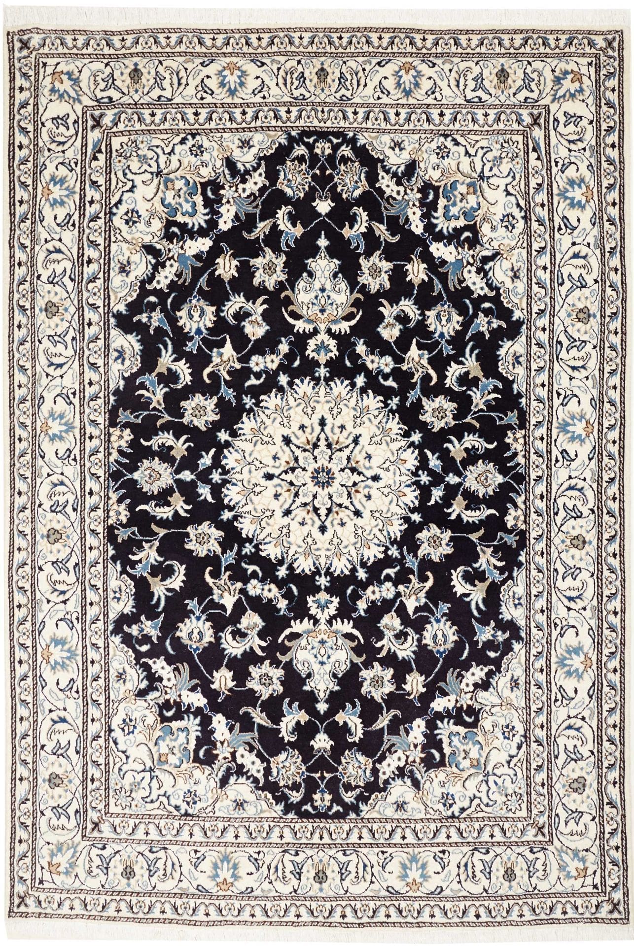 Wool Nain Persian Rug 168 × 245 cm, hand-knotted