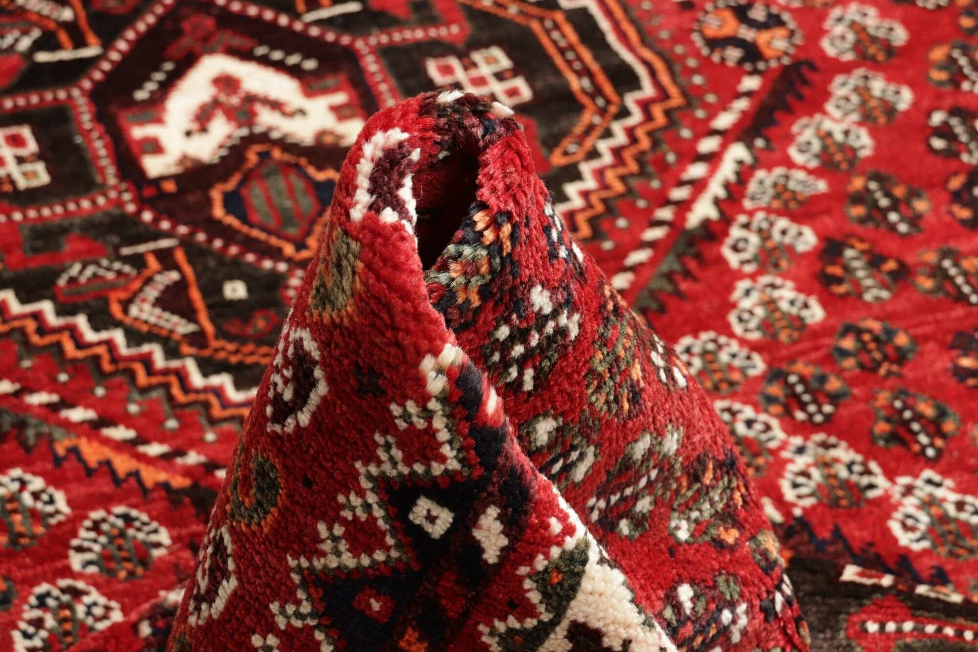 Shiraz Persian Rug 175 × 260 cm in Wool, hand-knotted - Image 10