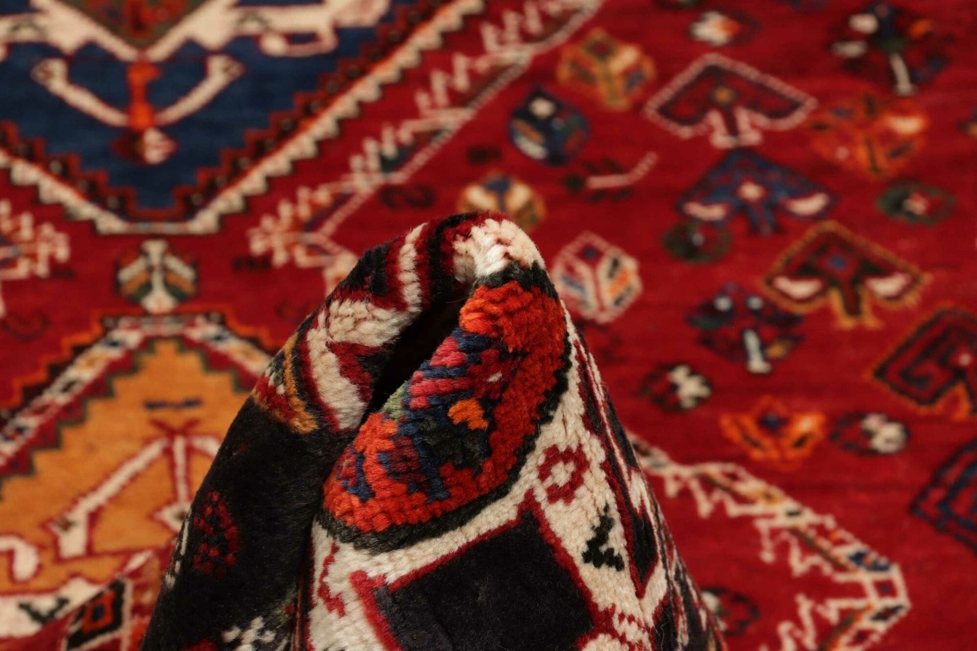 Qashqai Persian Rug 165 × 218 cm in Wool, hand-knotted - Image 9
