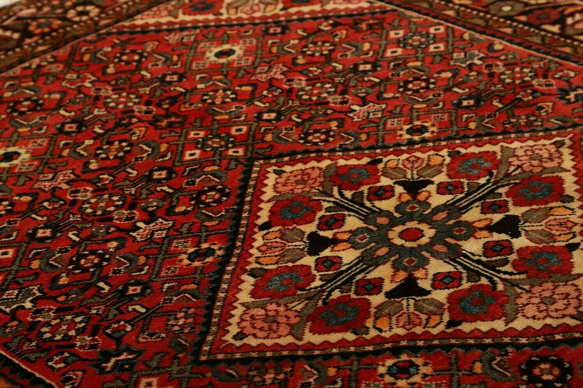 Hamadan Persian Rug 158 × 222 cm in Wool, hand-knotted - Image 8