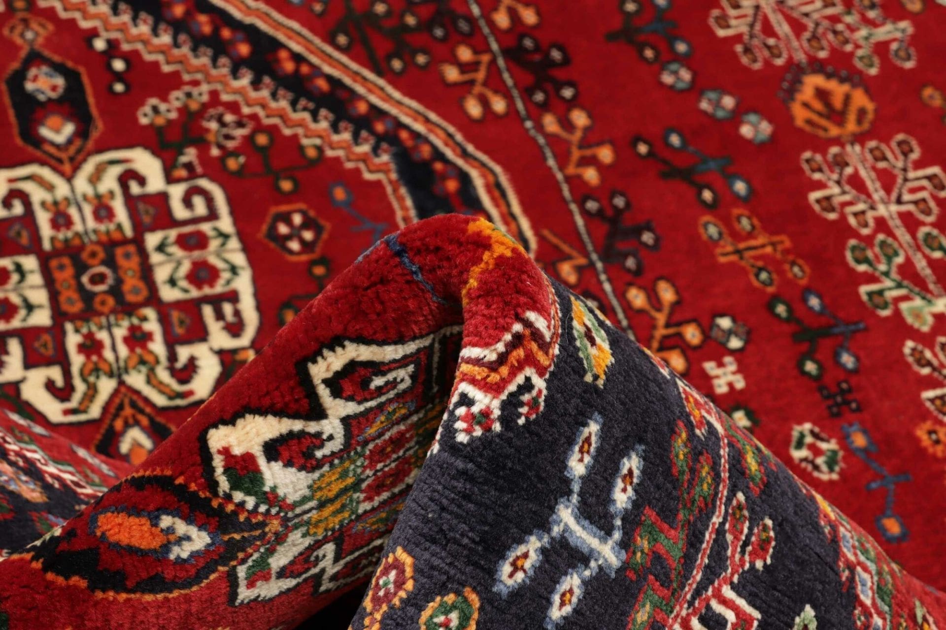 Qashqai Persian Rug 166 × 260 cm in Wool, hand-knotted - Image 10