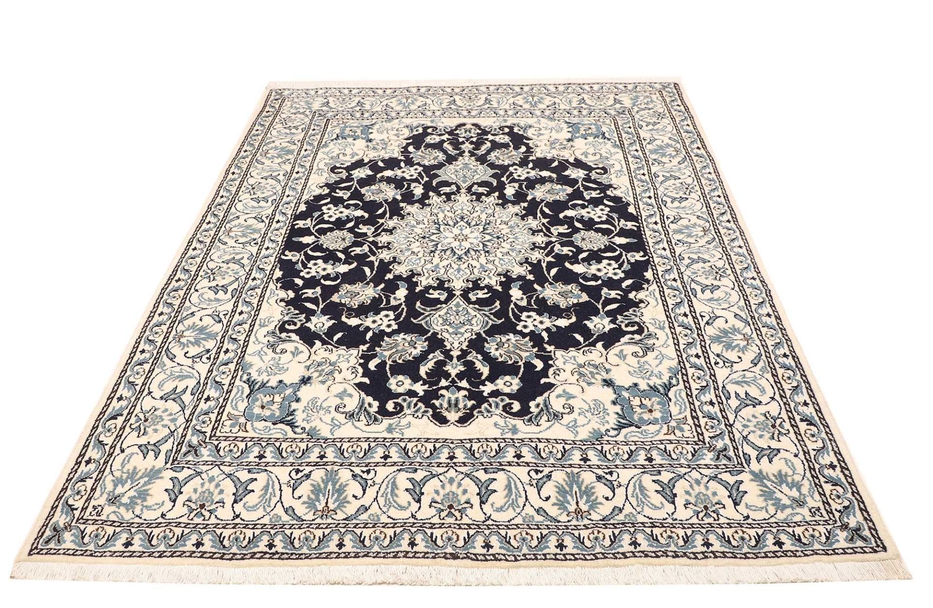 Hand-Knotted Nain Persian Rug, 153 × 215 cm, Wool - Image 4