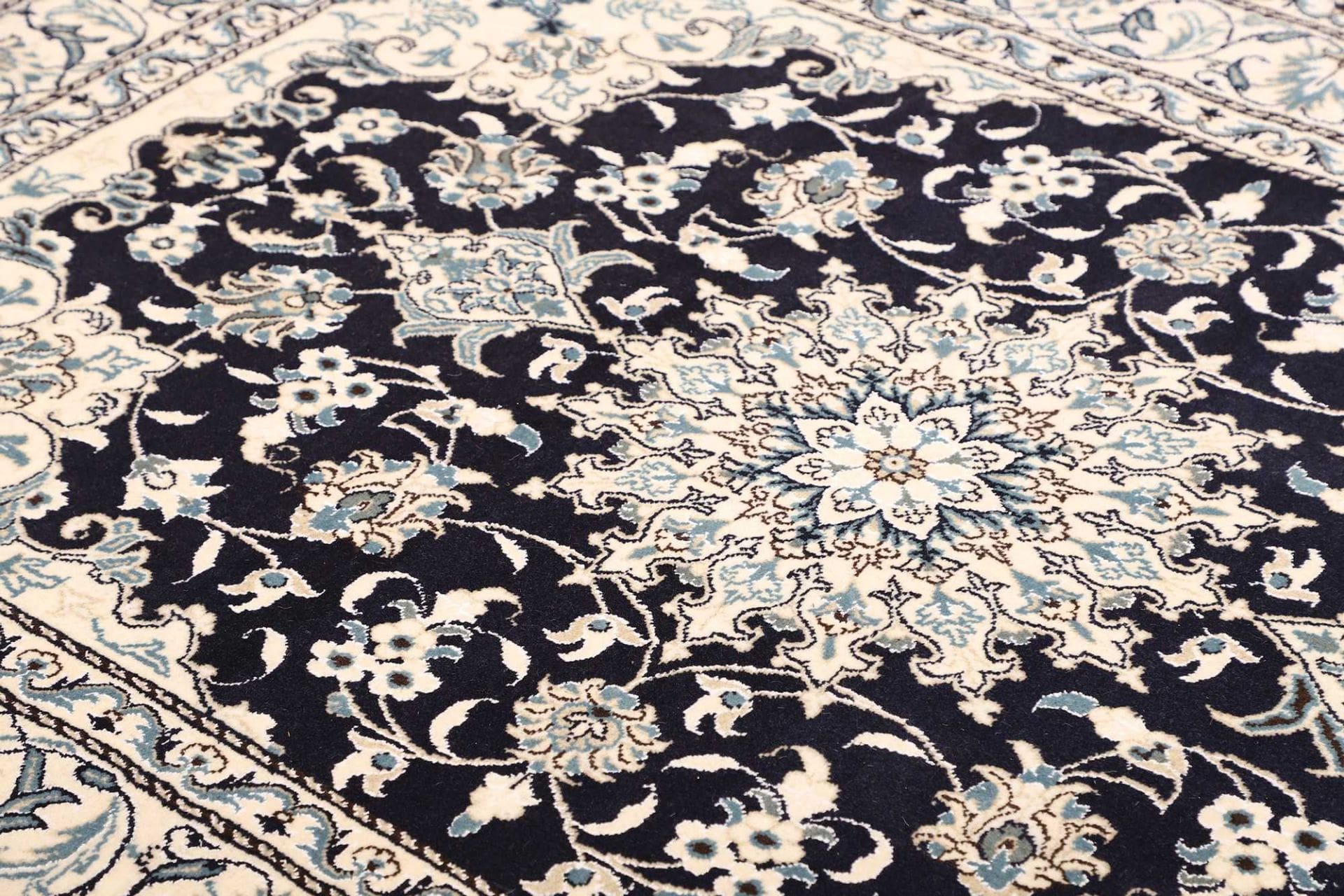 Hand-Knotted Nain Persian Rug, 153 × 215 cm, Wool - Image 7