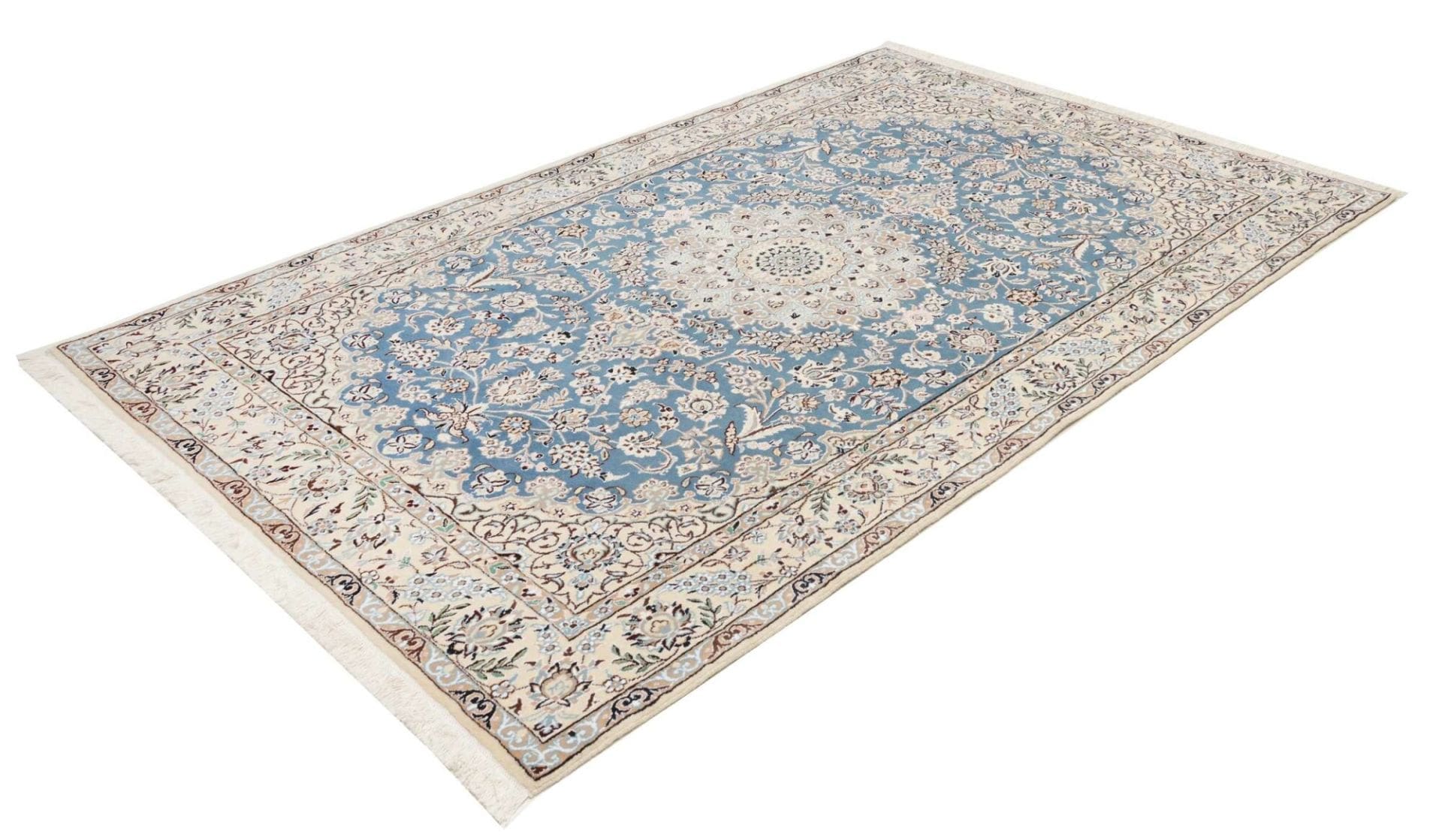 Alternative view of Nain Persian Rug 161 × 255 cm in Wool, hand-knotted