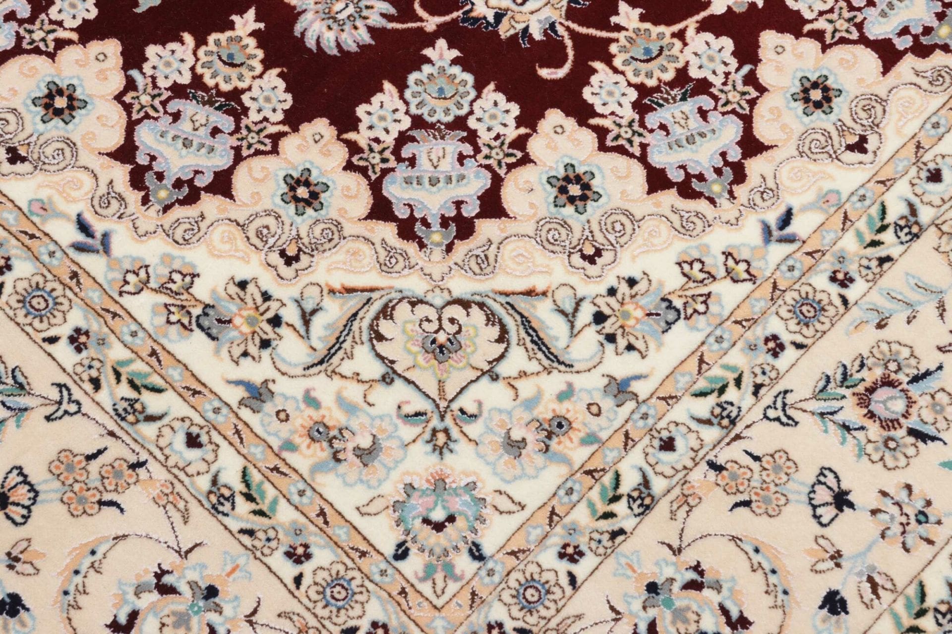 Hand-Knotted Nain Persian Rug, 163 × 240 cm, Wool - Image 6