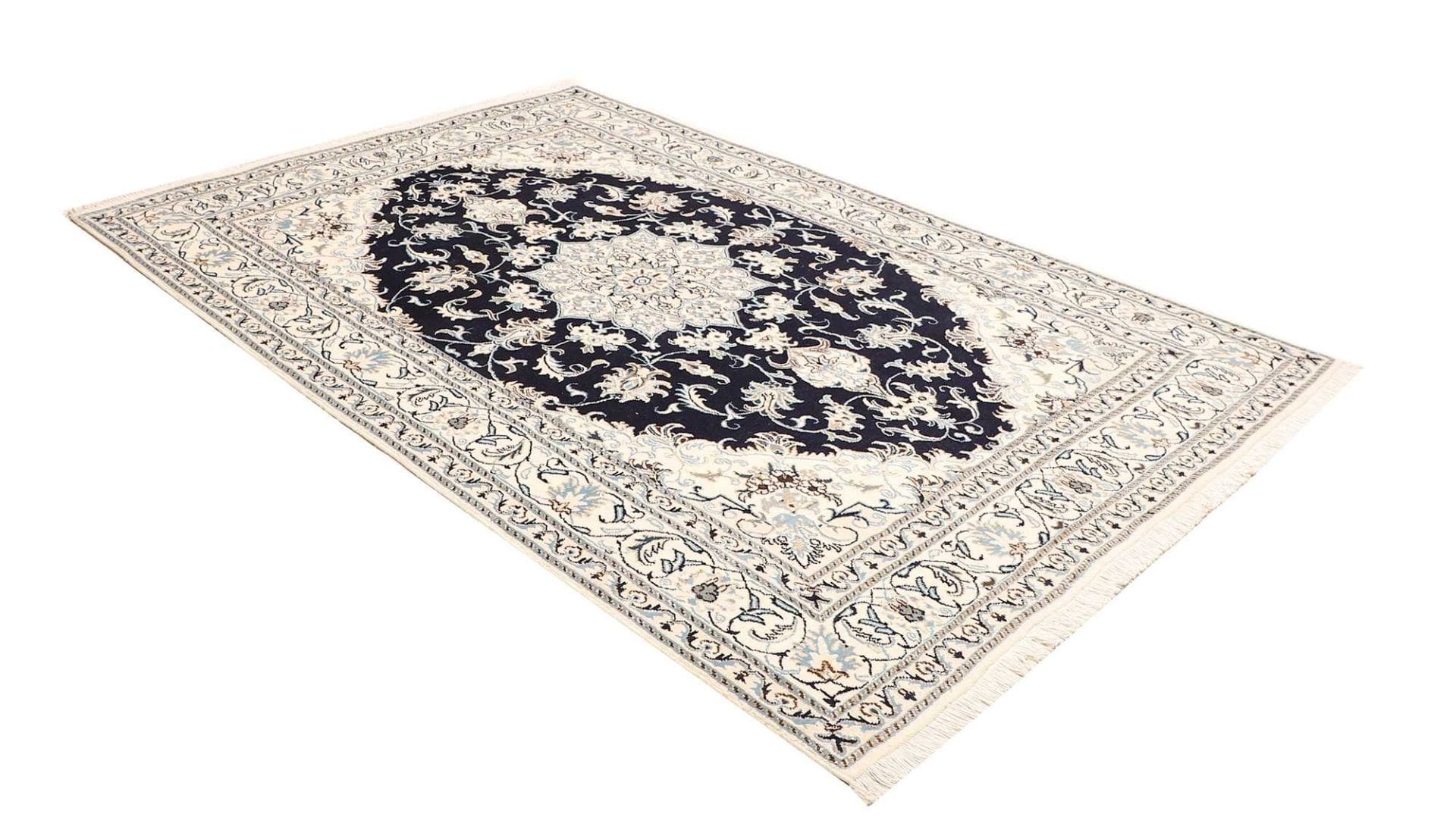 Hand-Knotted Nain Persian Rug, 171 × 255 cm, Wool - Image 4