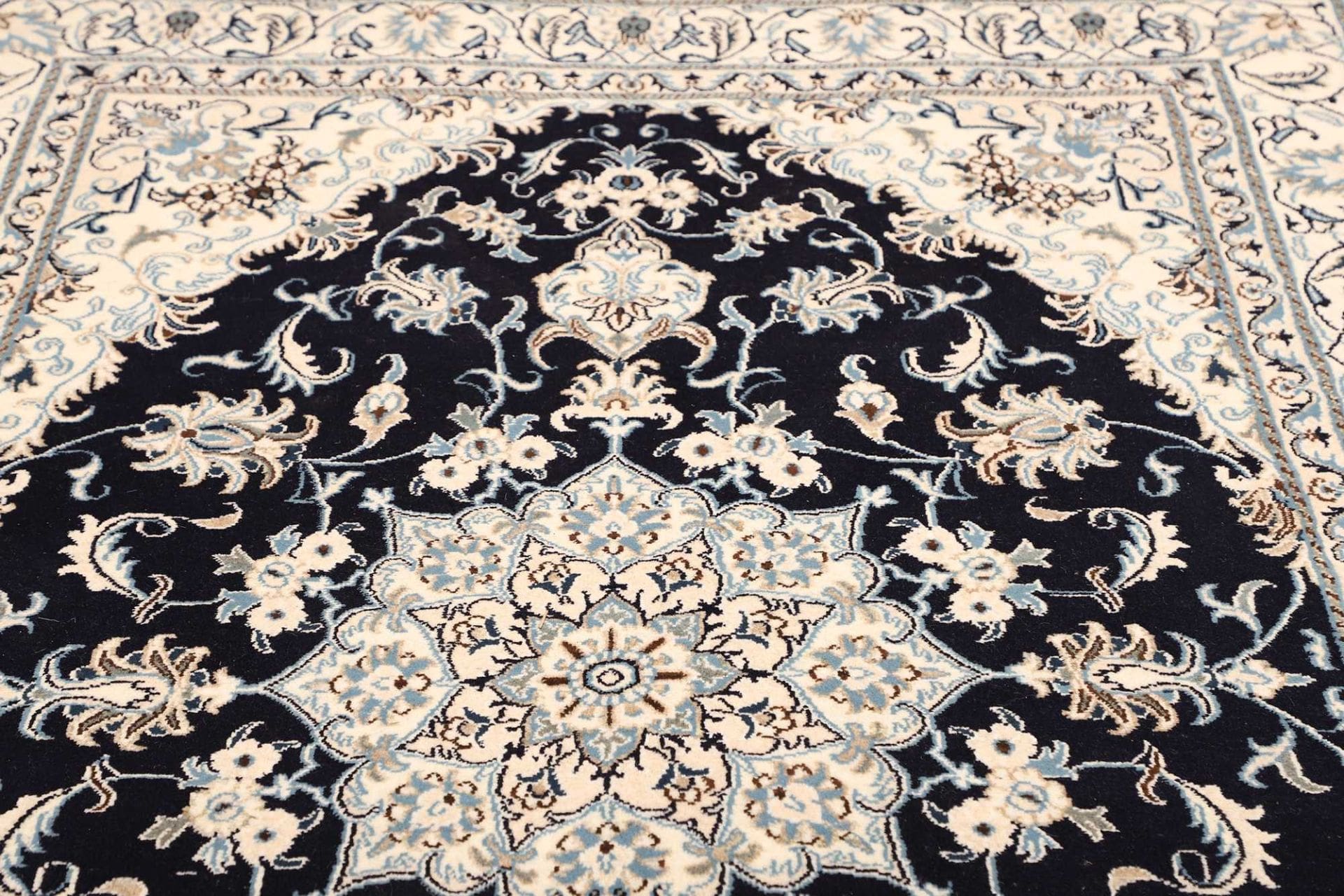 Hand-Knotted Nain Persian Rug, 171 × 255 cm, Wool - Image 9