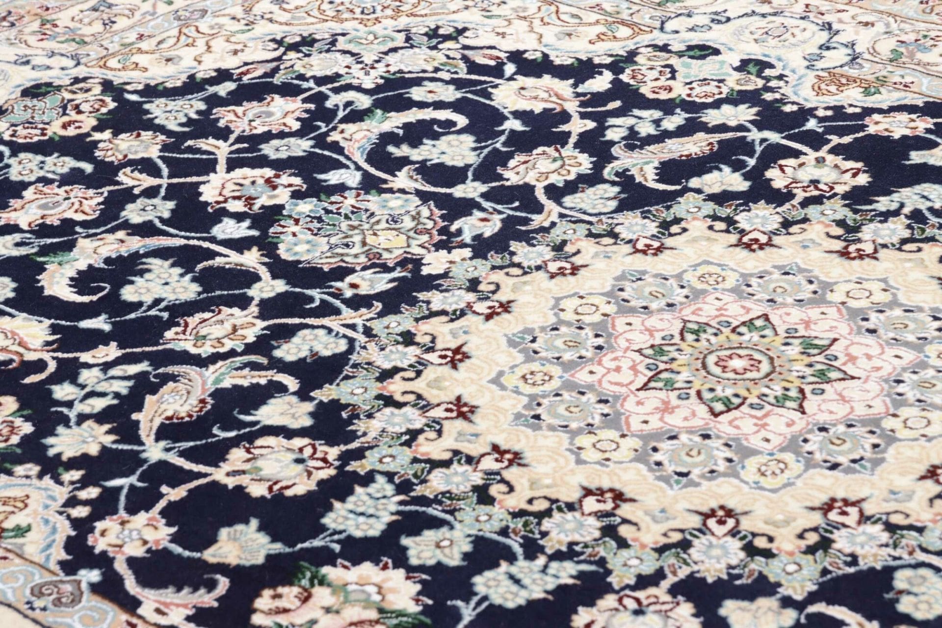 Hand-Knotted Nain Persian Rug, 153 × 235 cm, Wool - Image 8