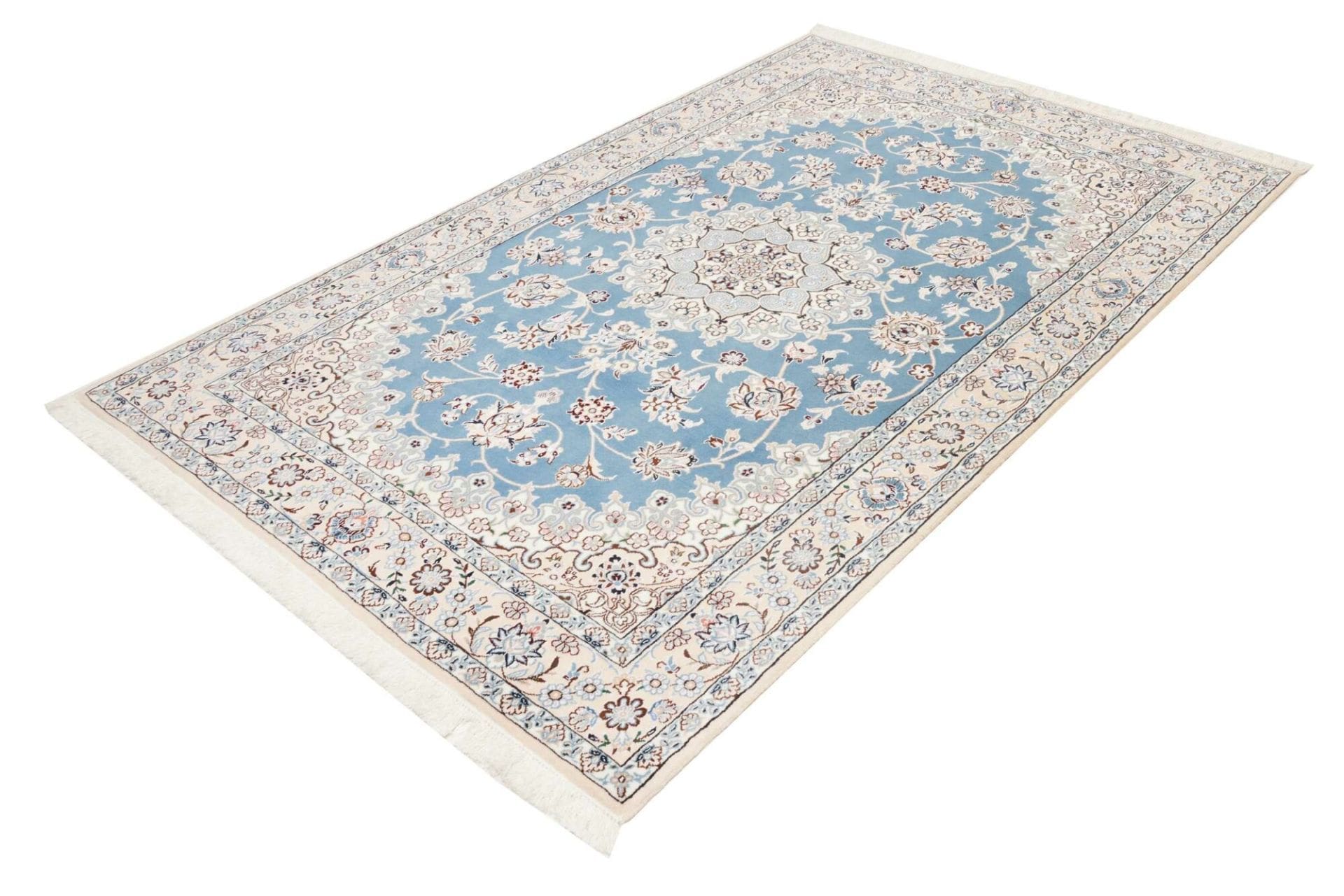 Alternative view of Nain Persian Rug 143 × 215 cm in Wool, hand-knotted