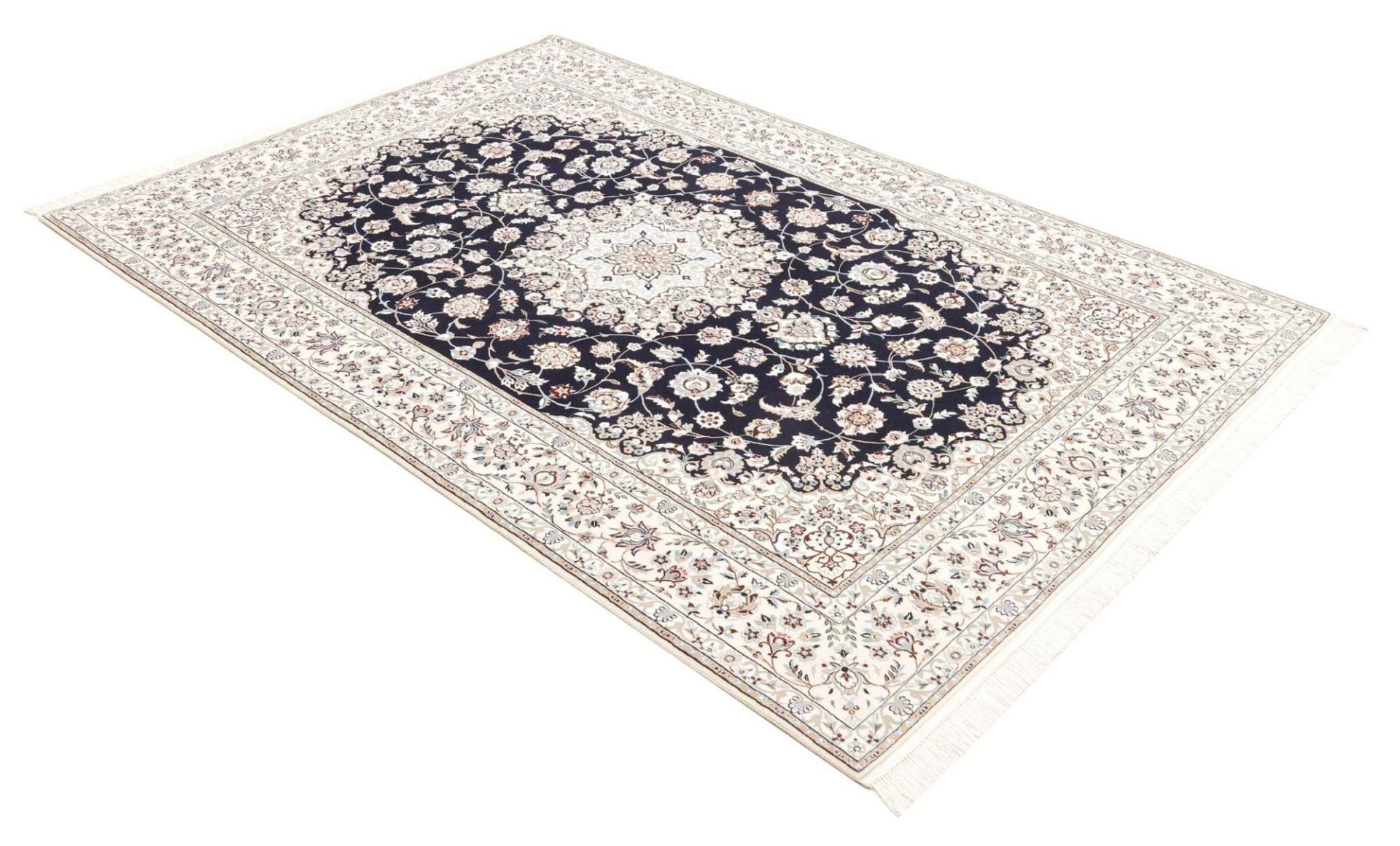 Hand-Knotted Nain Persian Rug, 151 × 223 cm, Wool - Image 3