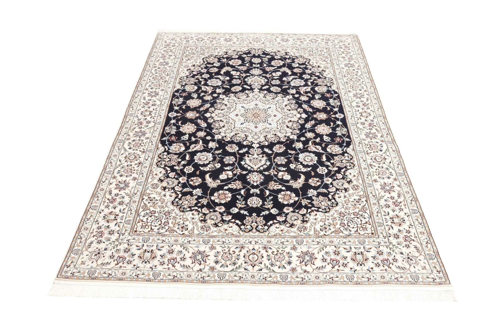 Hand-Knotted Nain Persian Rug, 151 × 223 cm, Wool - Image 4