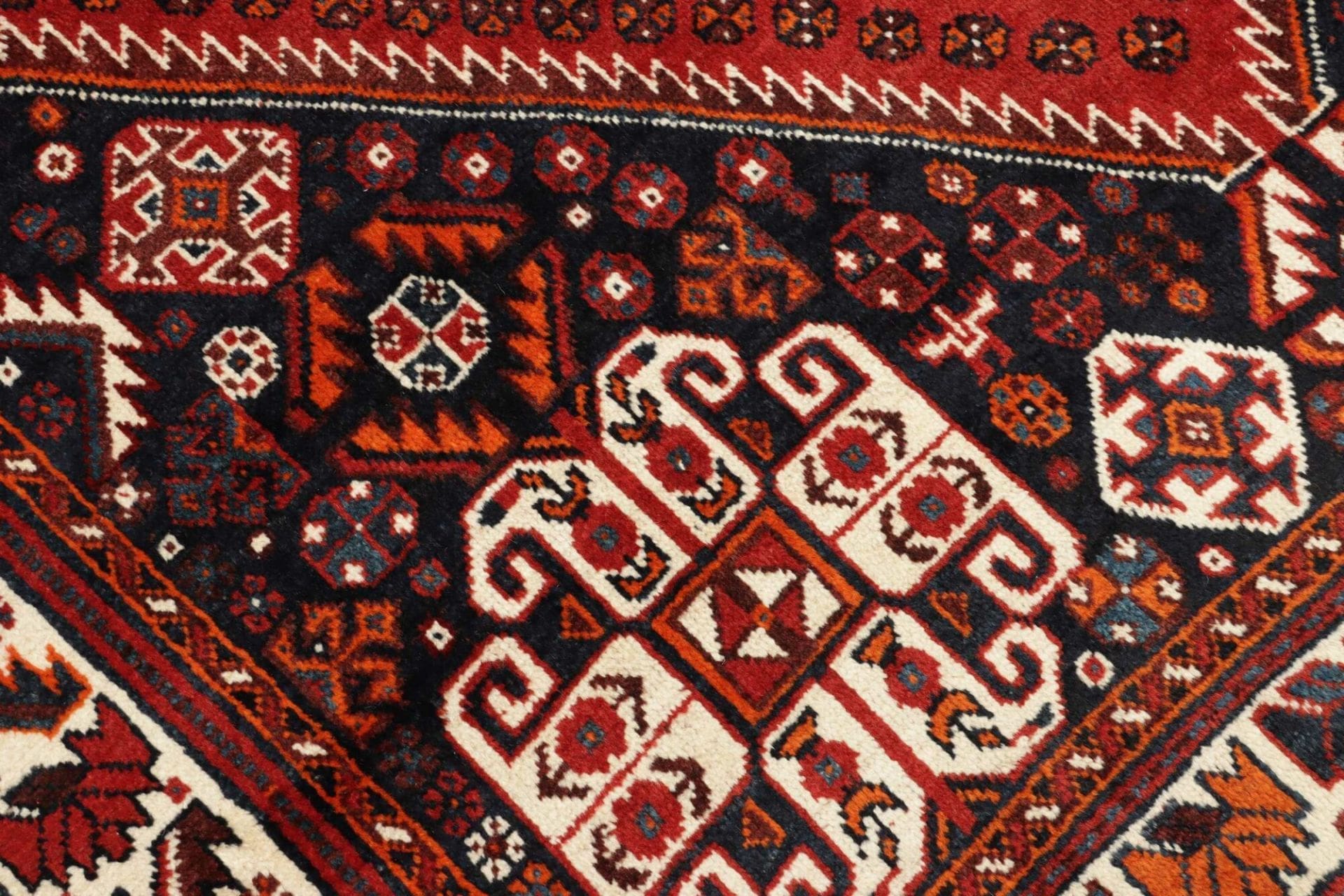 Shiraz Persian Rug 163 × 250 cm in Wool, hand-knotted - Image 6