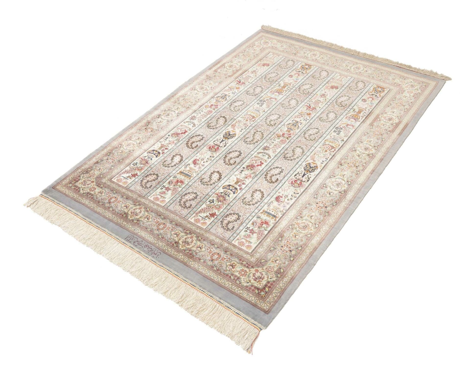 Alternative view of Qom Persian Rug 109 × 153 cm in Silk, hand-knotted