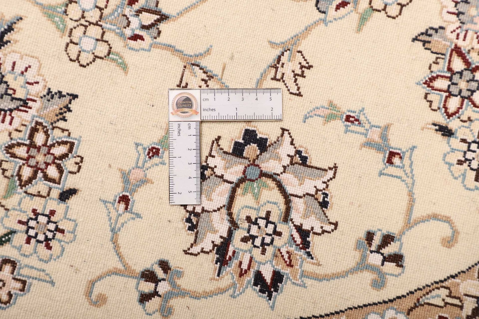 Nain Persian Rug 208 × 205 cm in Wool, hand-knotted - Image 9