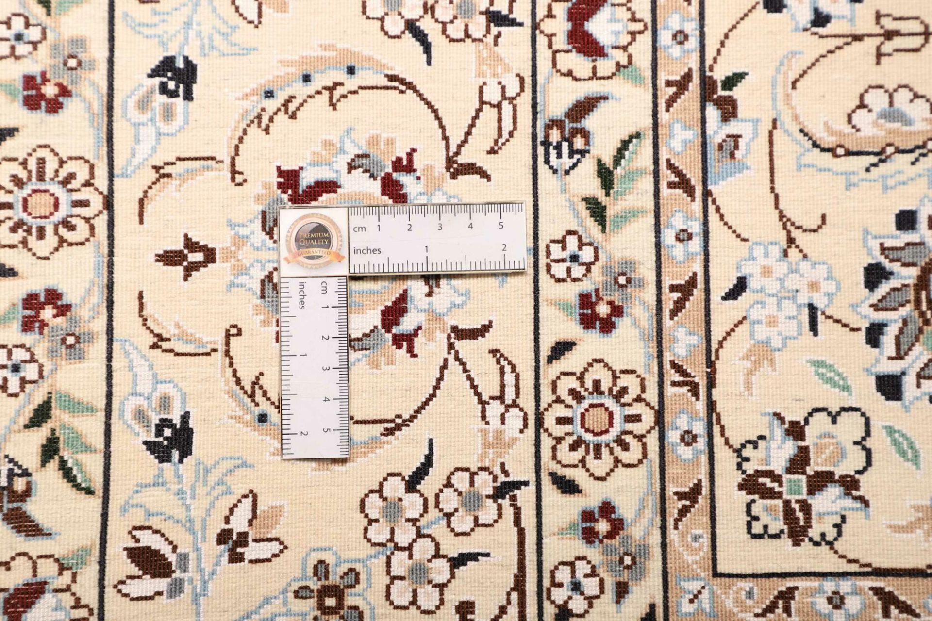 Nain Persian Rug 156 × 231 cm in Wool, hand-knotted - Image 12