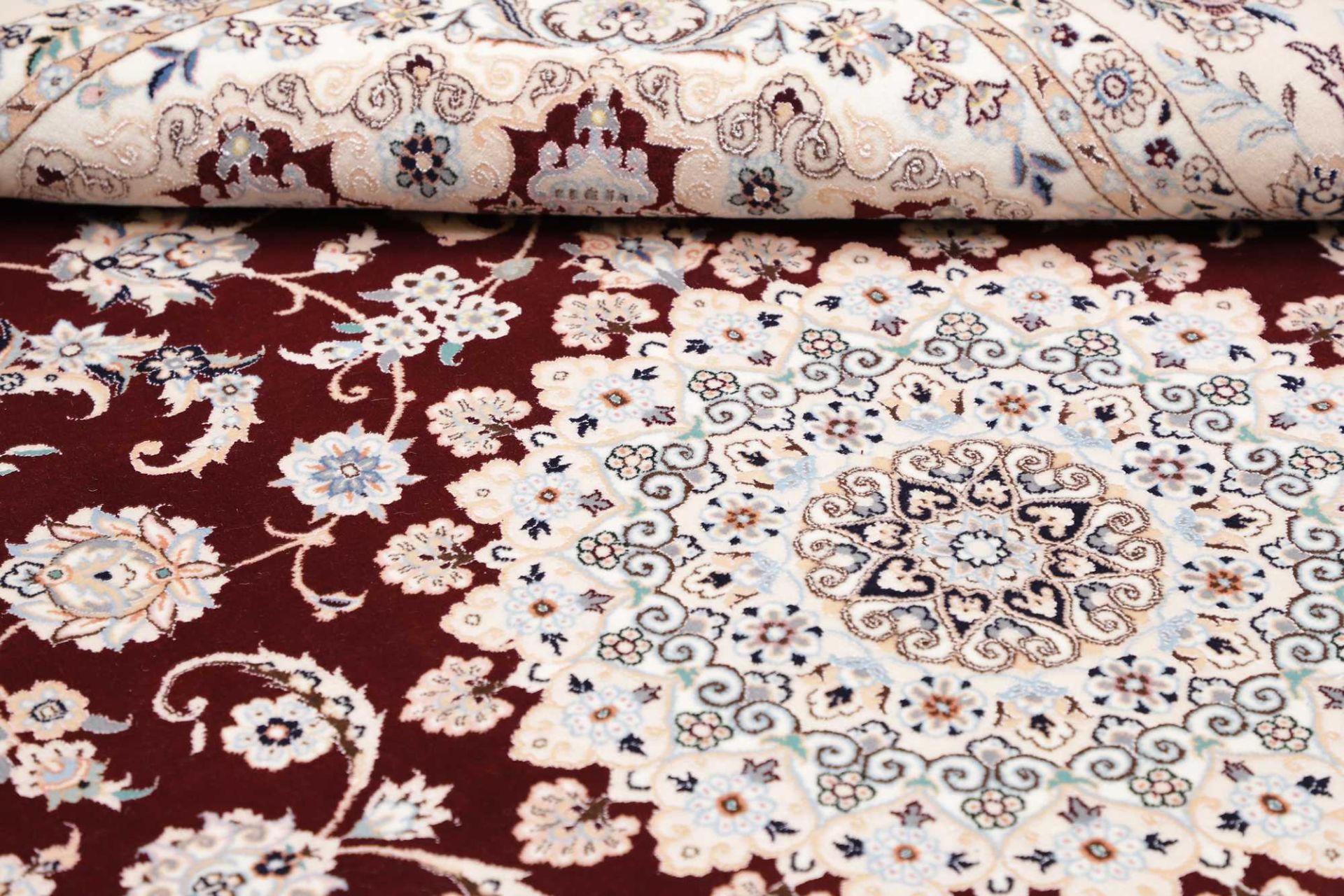 Hand-Knotted Nain Persian Rug, 163 × 240 cm, Wool - Image 11