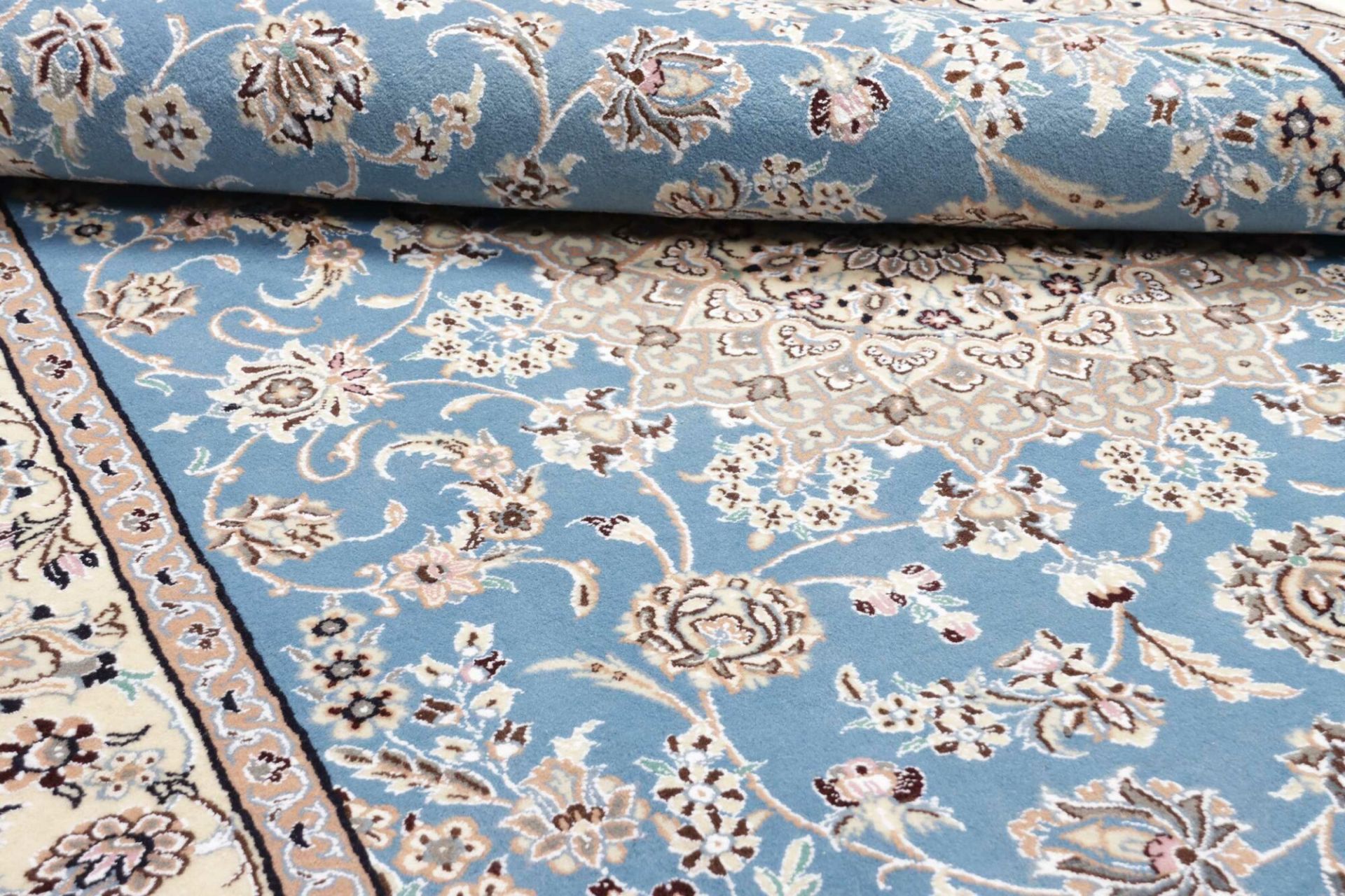 Hand-Knotted Nain Persian Rug, 156 × 233 cm, Wool - Image 11