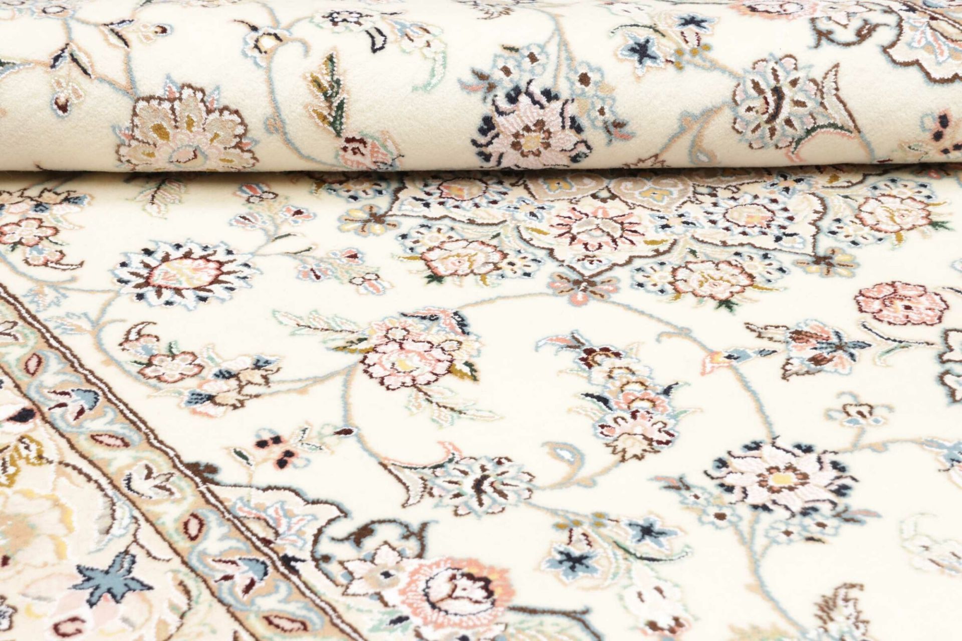 Hand-Knotted Nain Persian Rug, 168 × 255 cm, Wool - Image 11