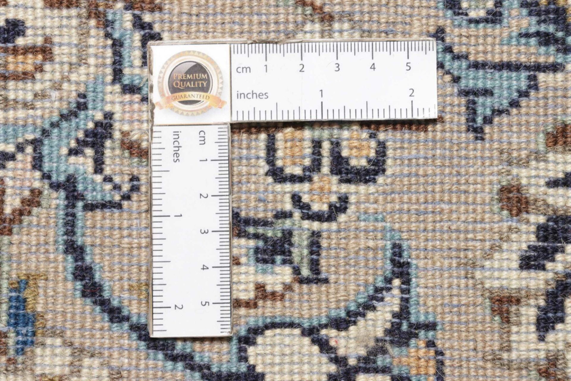 Hand-Knotted Kashan Persian Rug, 207 × 322 cm, Wool - Image 12