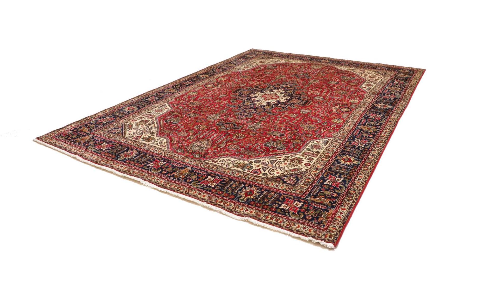 Alternative view of Tabriz Persian Rug 258 × 333 cm in Wool, hand-knotted