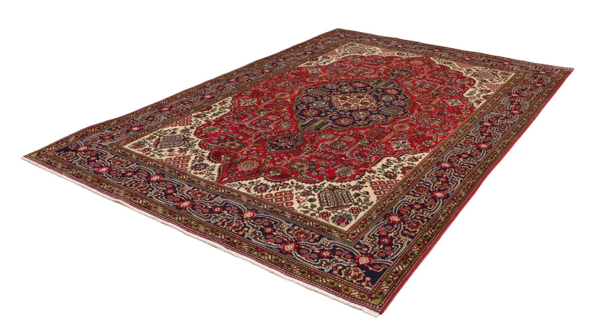 Alternative view of Tabriz Persian Rug 205 × 290 cm in Wool, hand-knotted