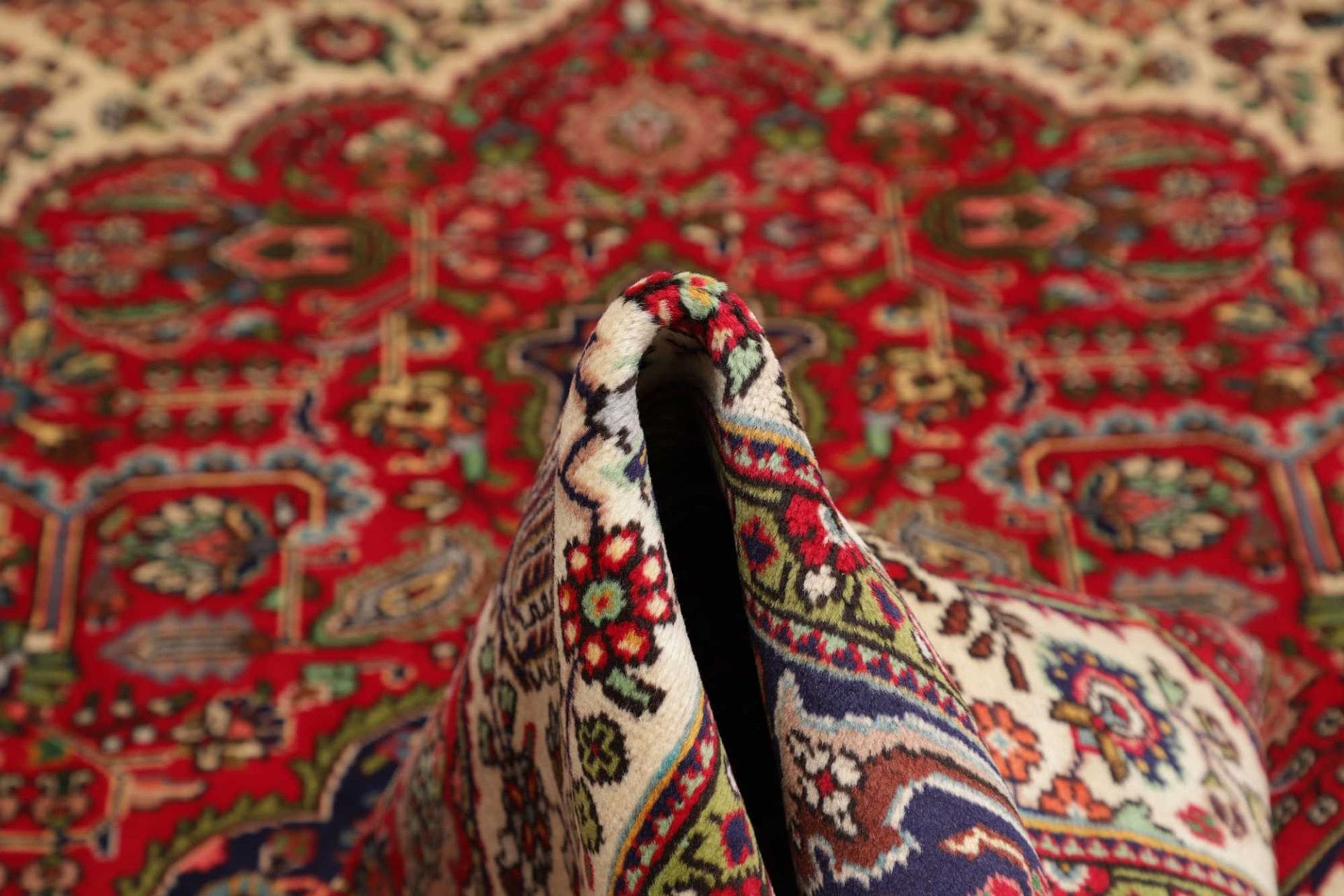 Tabriz Persian Rug 205 × 290 cm in Wool, hand-knotted - Image 9