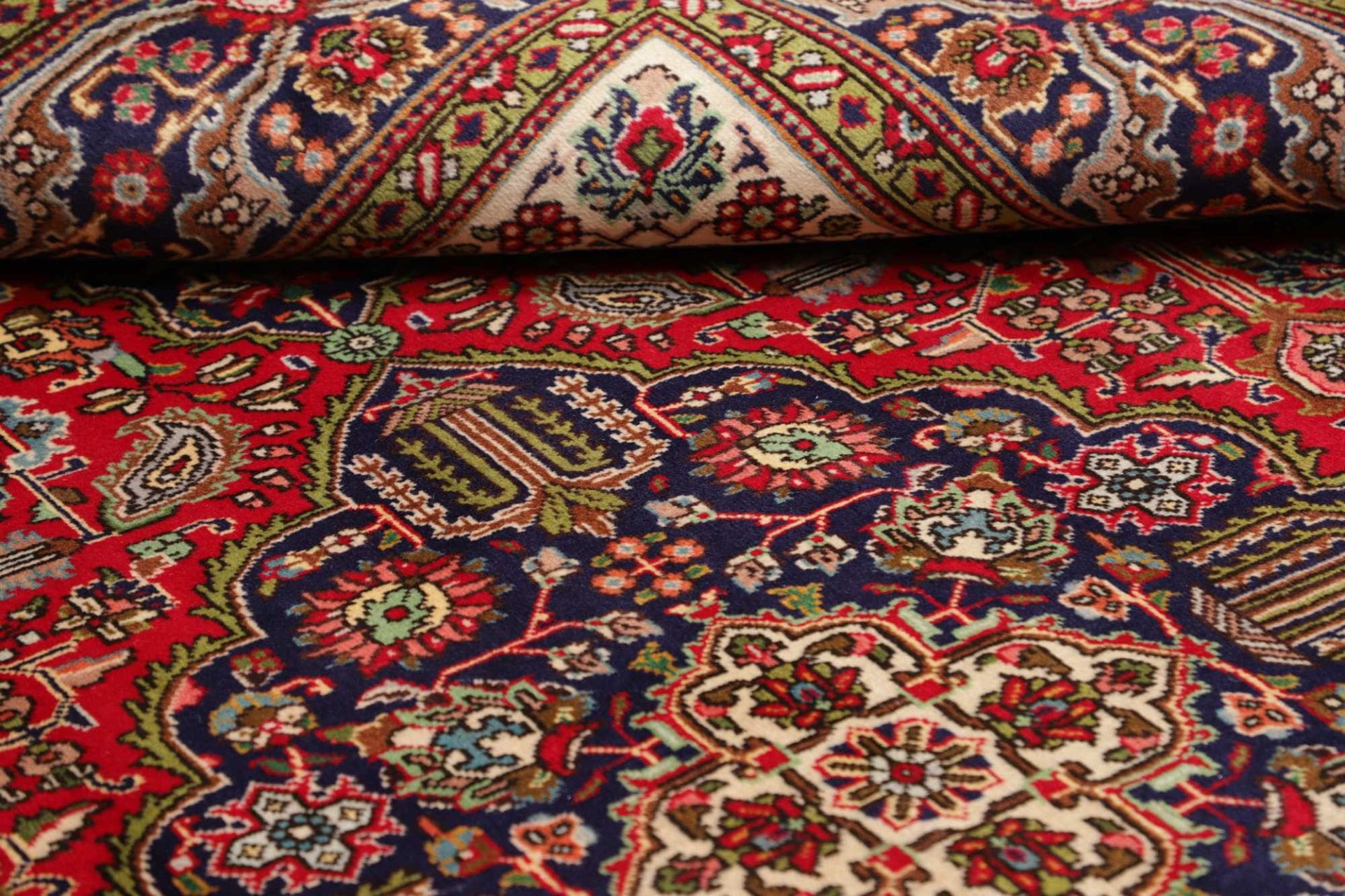 Tabriz Persian Rug 205 × 290 cm in Wool, hand-knotted - Image 10