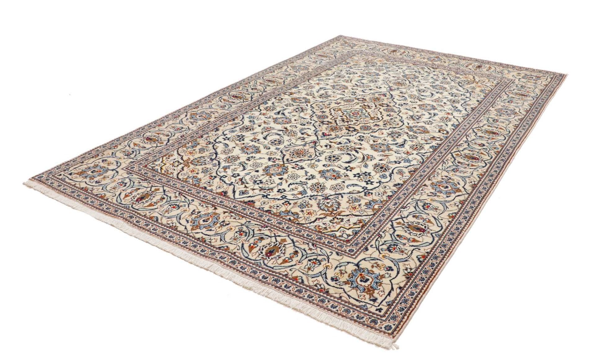 Alternative view of Hand-Knotted Kashan Persian Rug, 201 × 300 cm, Wool