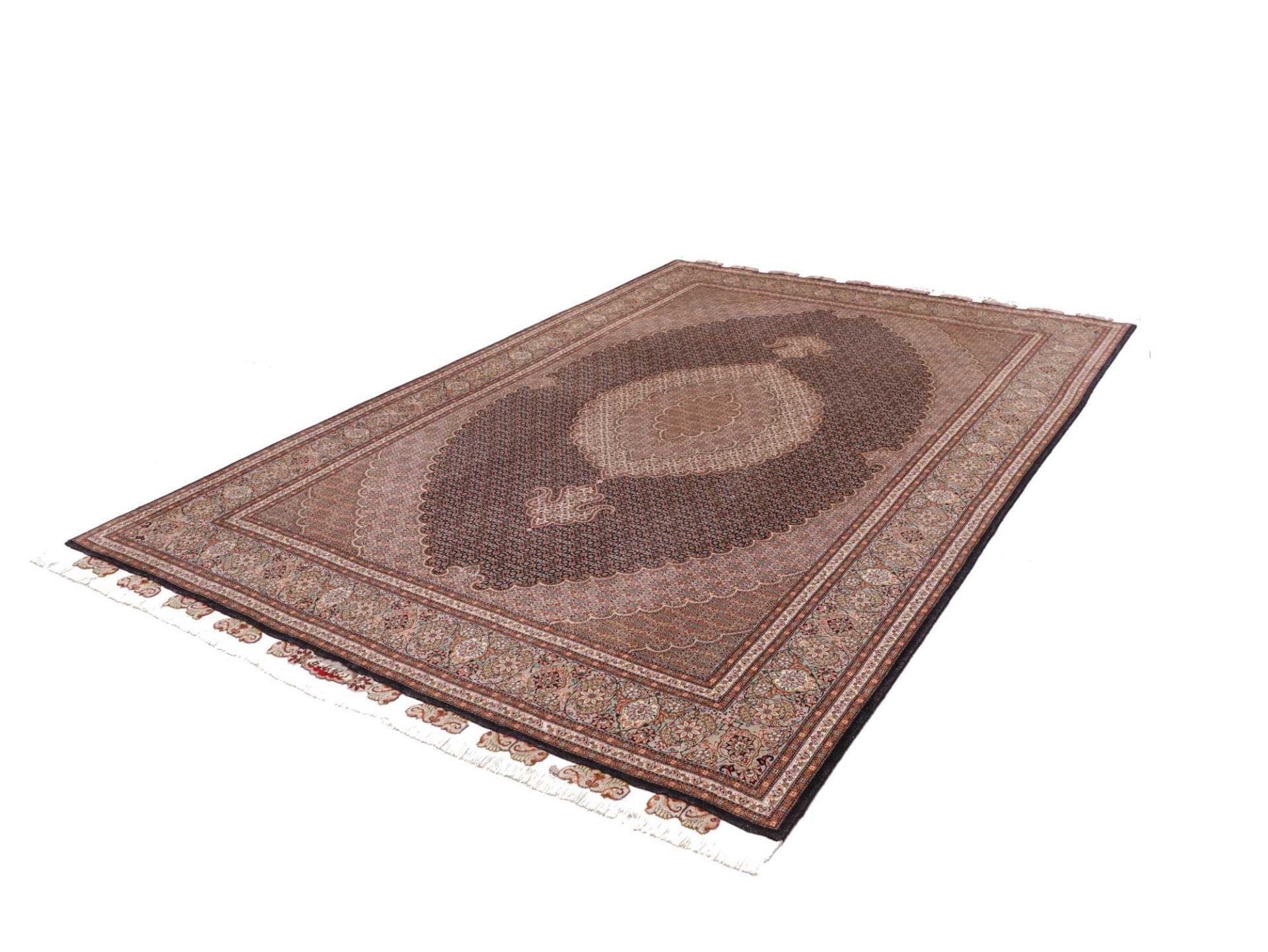 Alternative view of Hand-Knotted Tabriz Persian Rug, 210 × 302 cm, Wool