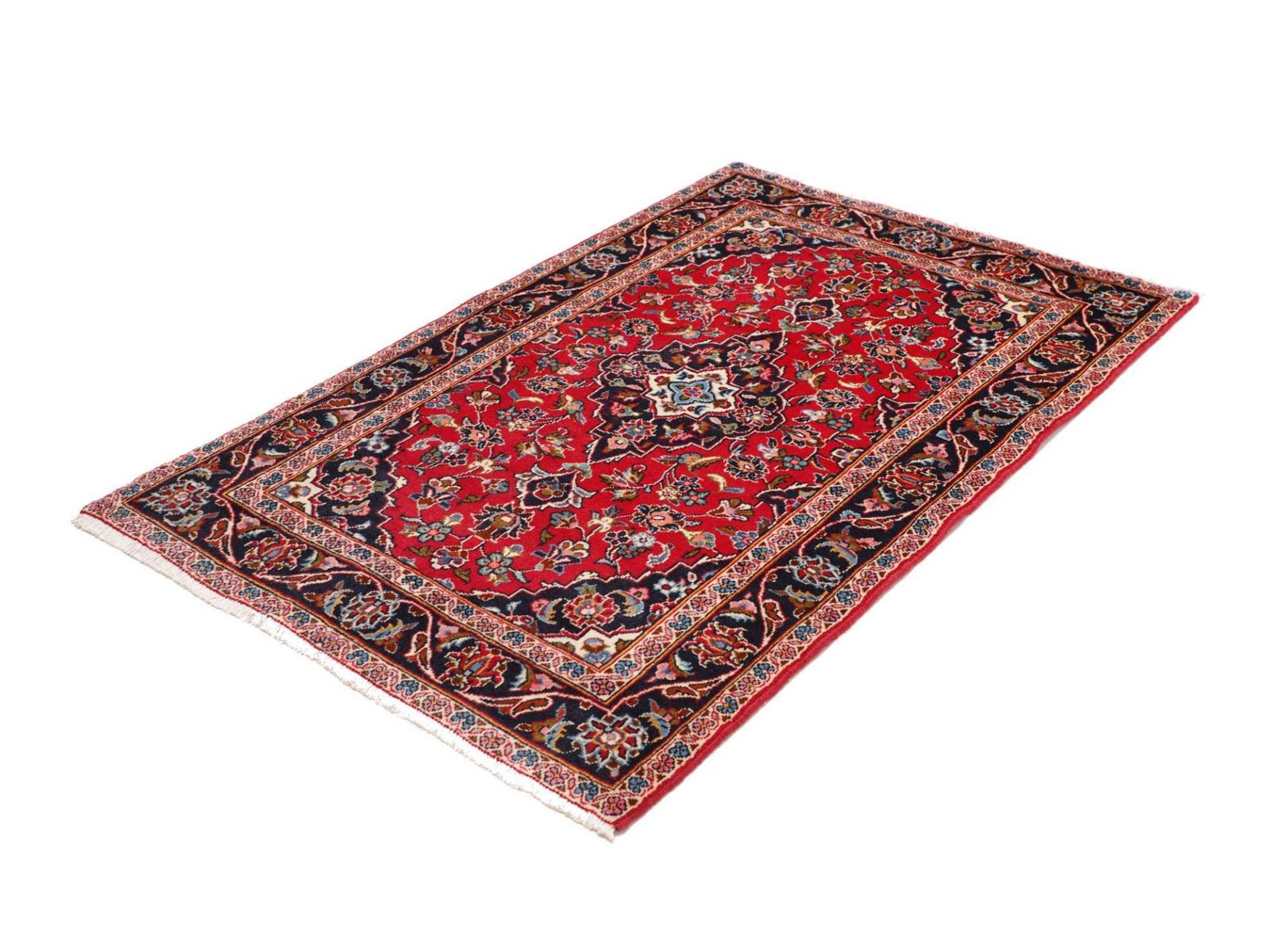 Alternative view of Kashan Persian Rug 101 × 150 cm in Wool, hand-knotted