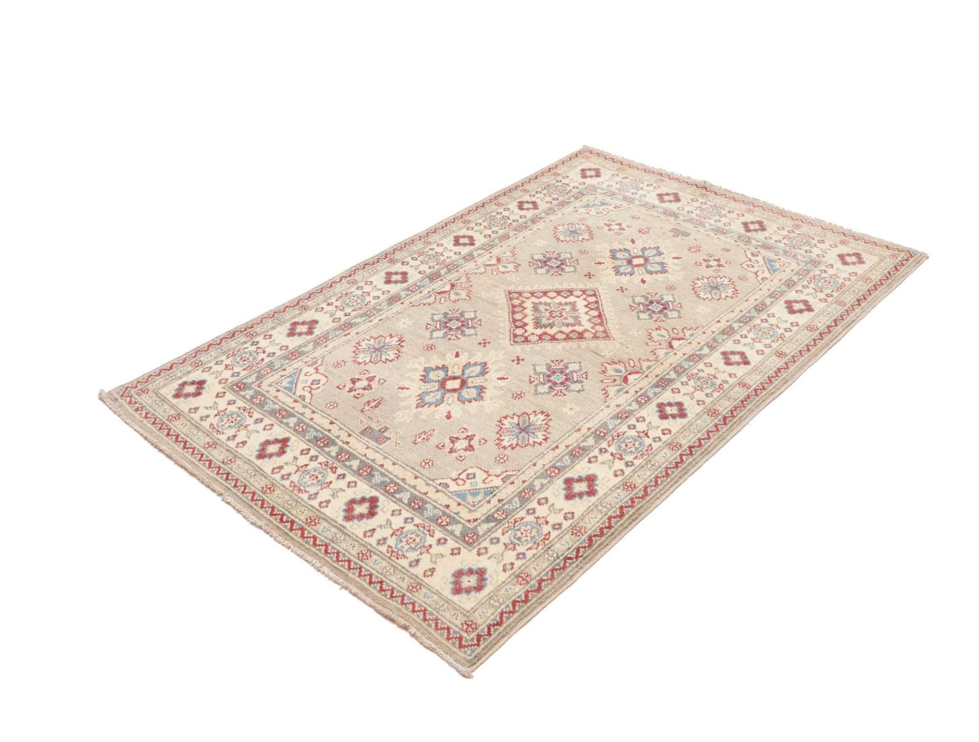 Alternative view of Wool Kazak Pakistani Rug 106 × 153 cm, hand-knotted