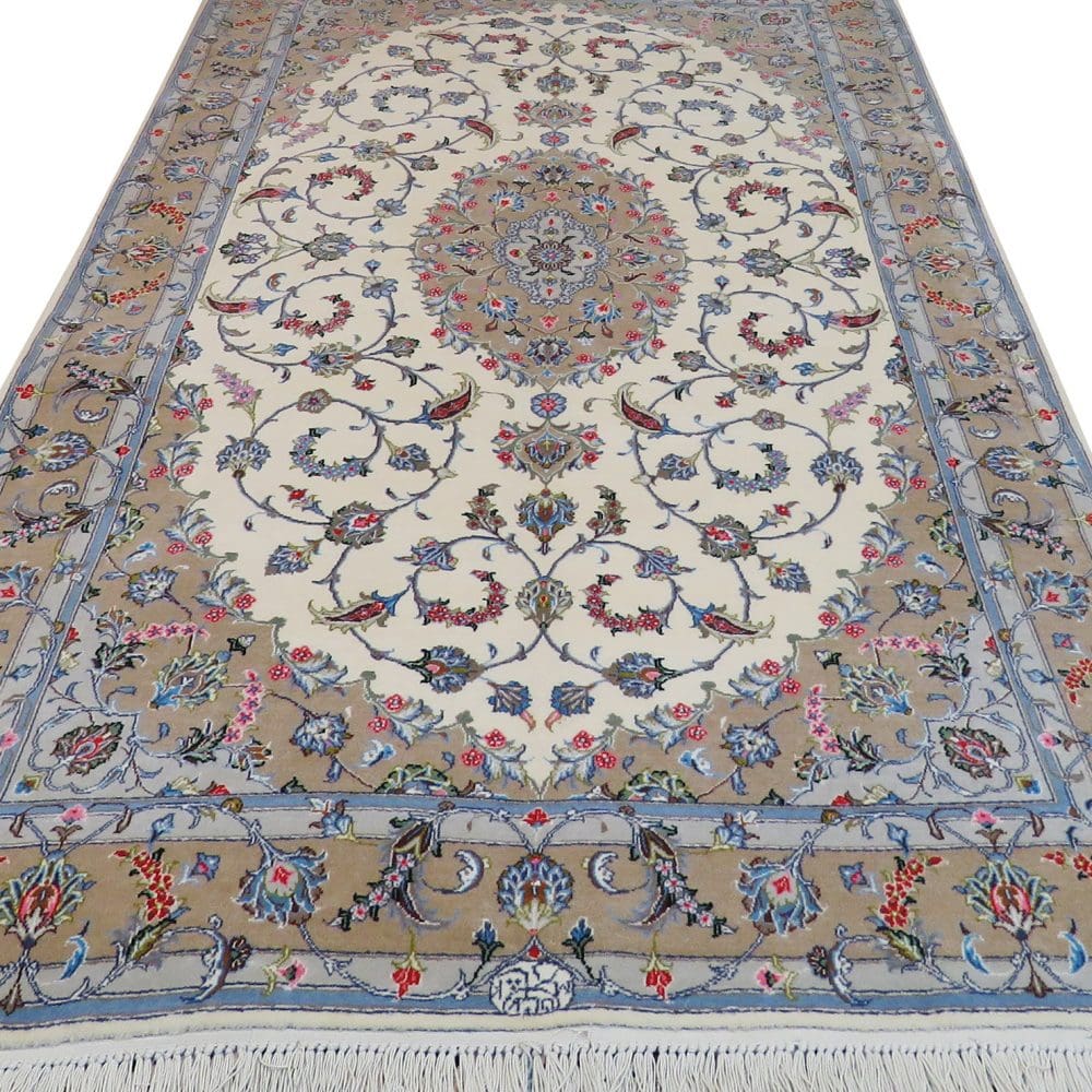 Alternative view of Wool Kashan Persian Rug 140 × 240 cm, hand-knotted