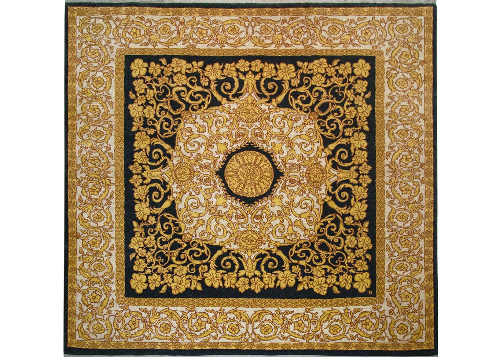 Hand-Knotted Sarouk Farahan Persian Rug, 200 × 300 cm, Wool
