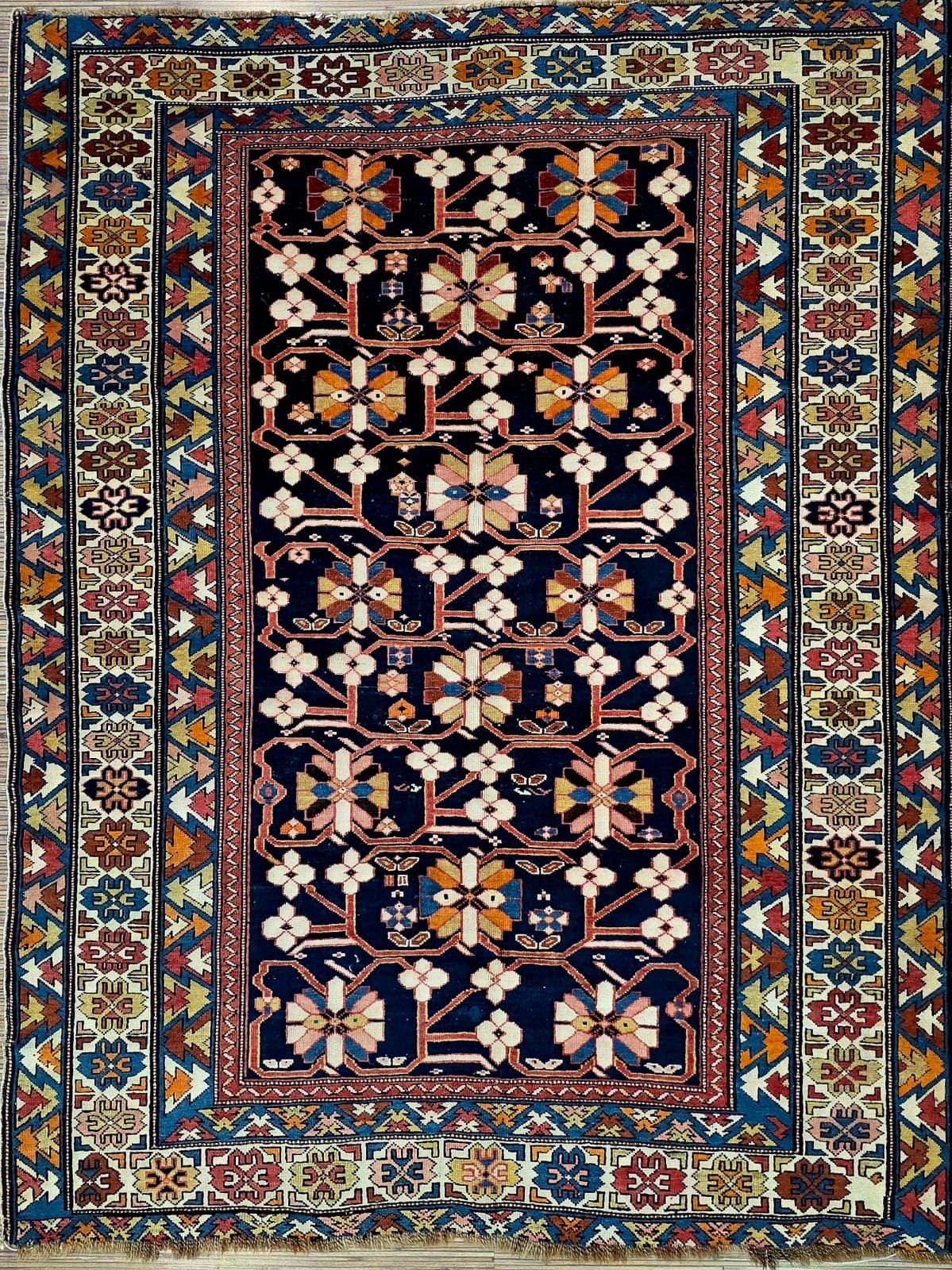 Wool Kazak Oriental Rug 168 × 130 cm, hand-knotted