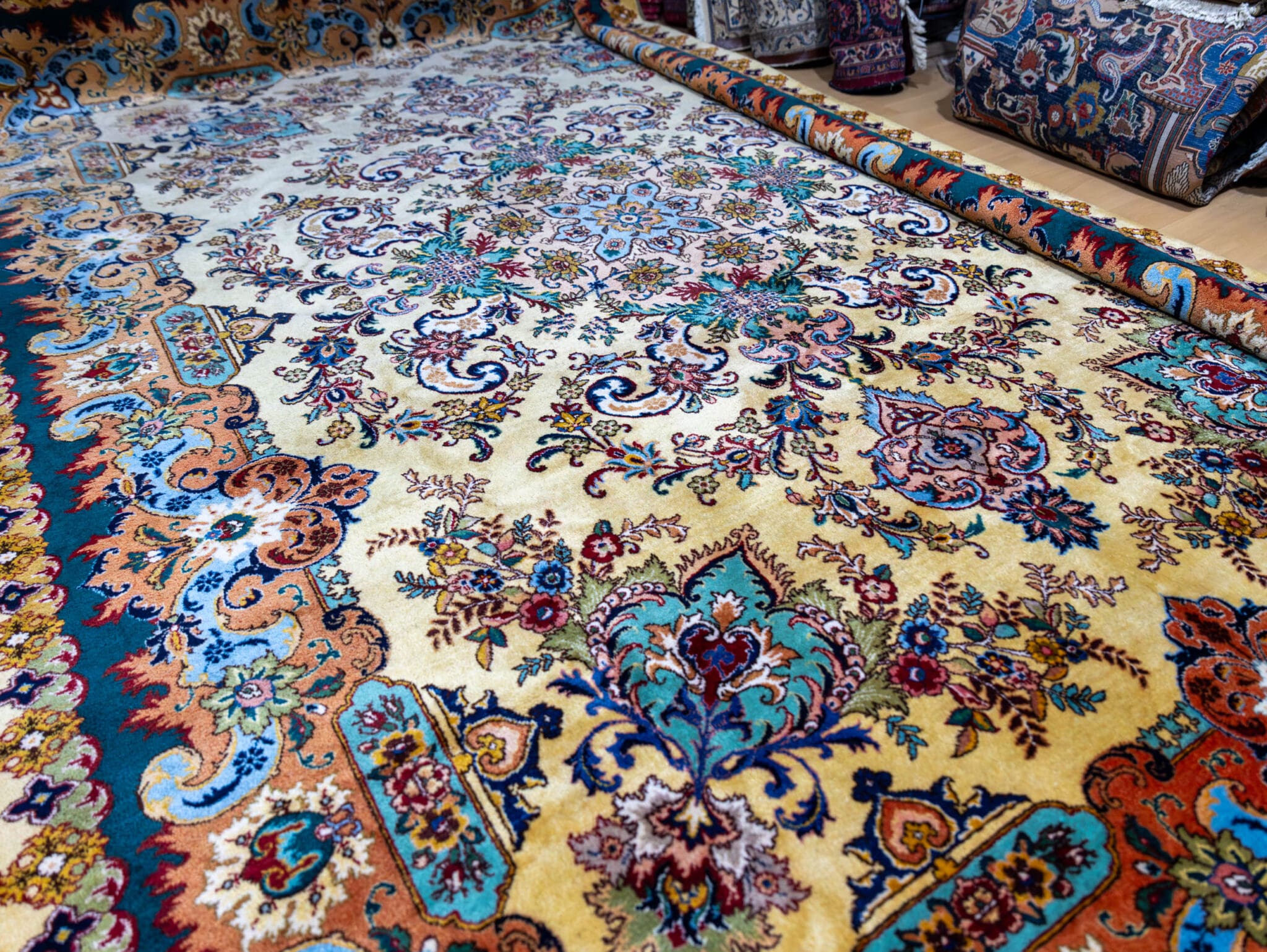 Alternative view of Hand-Knotted Tabriz Persian Rug, 405 × 290 cm, Wool
