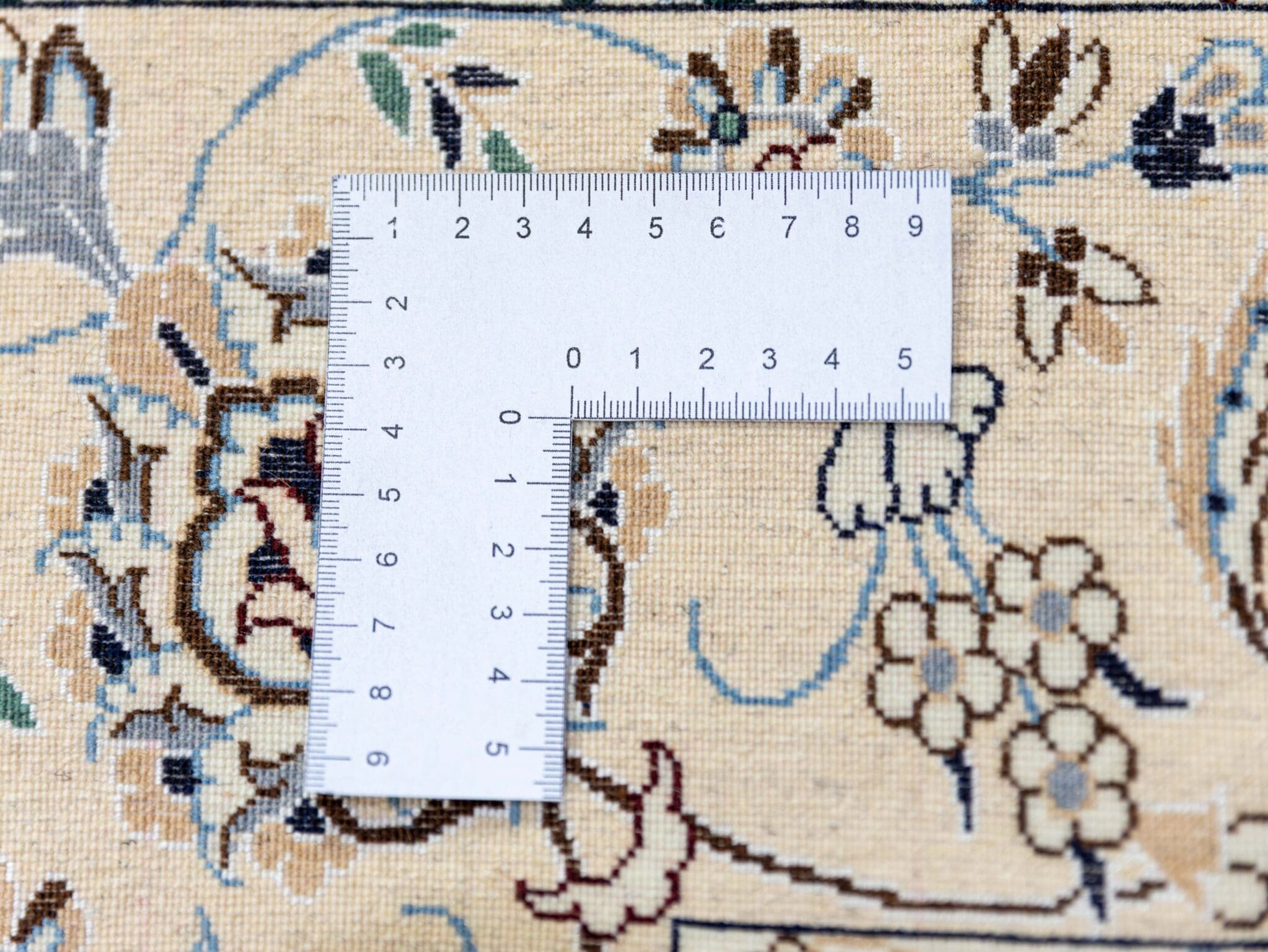 Hand-Knotted Nain Persian Rug, 200 × 150 cm, Wool - Image 15